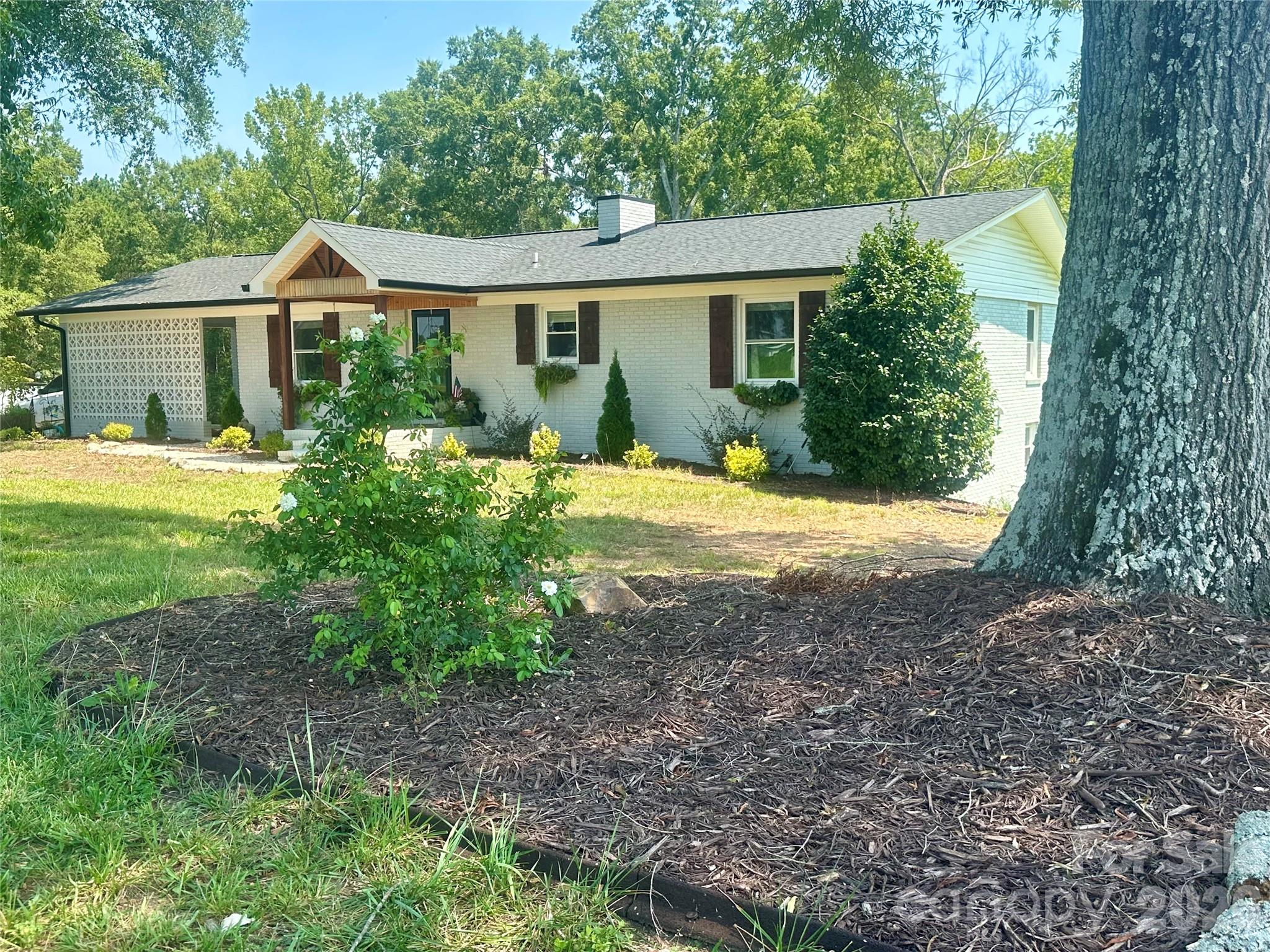 12178 Hazard Road Property Photo 4