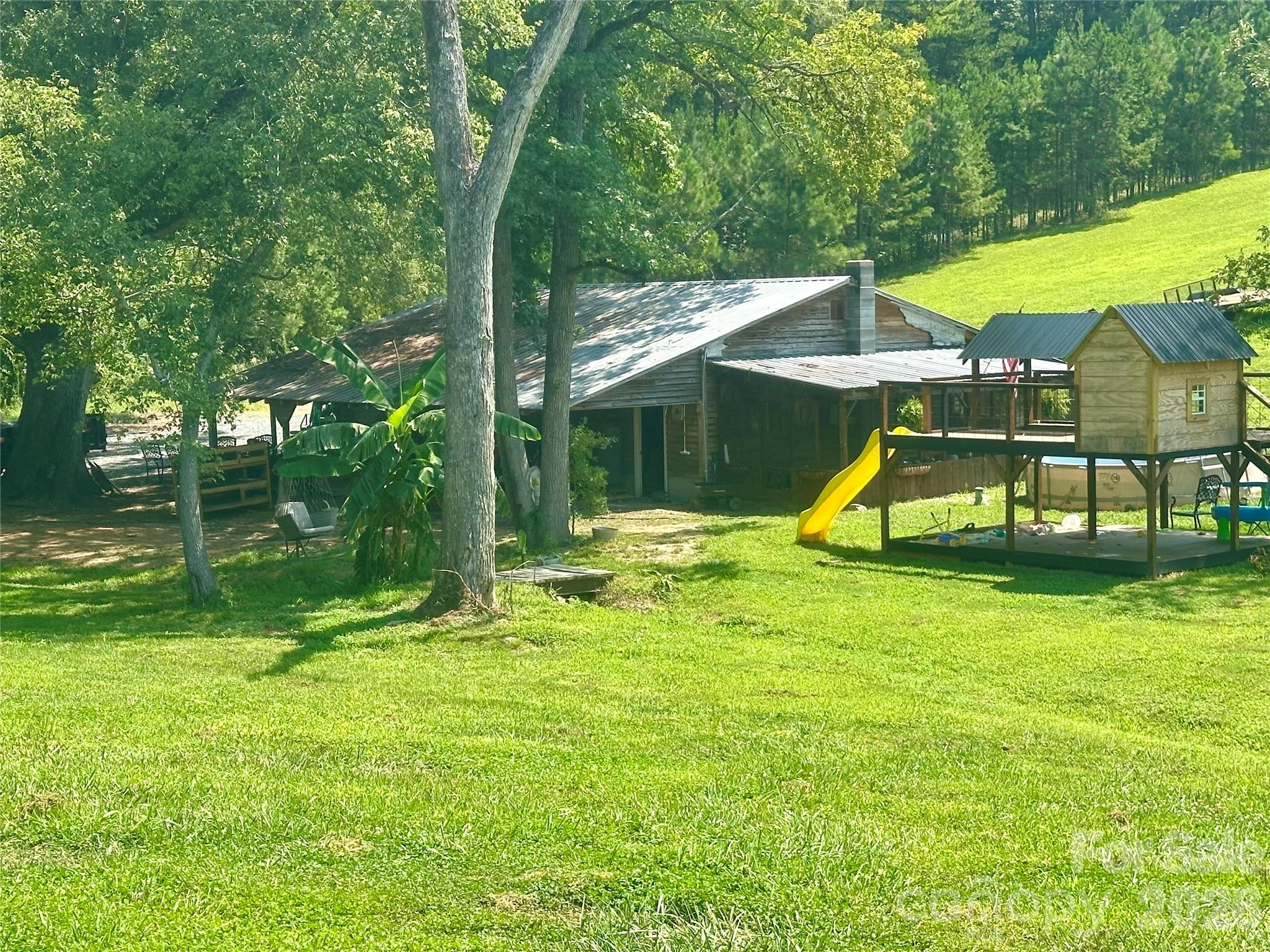 12178 Hazard Road Property Photo 8