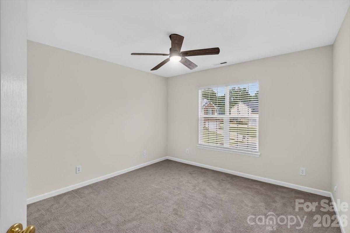 8100 Laurel Run Drive Property Photo 15