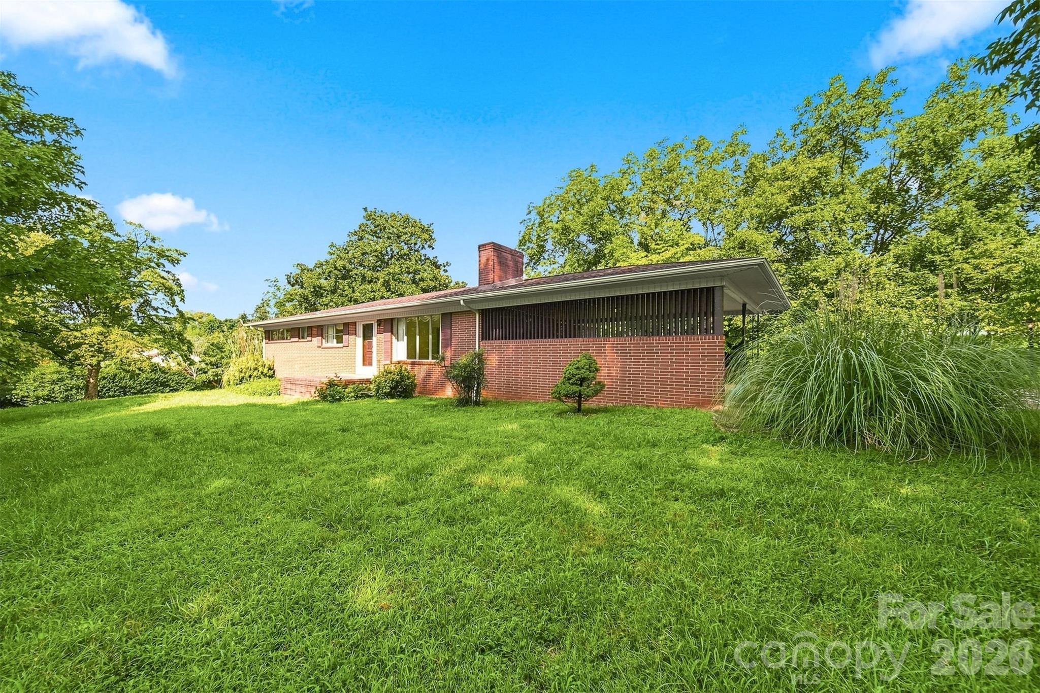 434 Mountain View Drive Property Photo 2