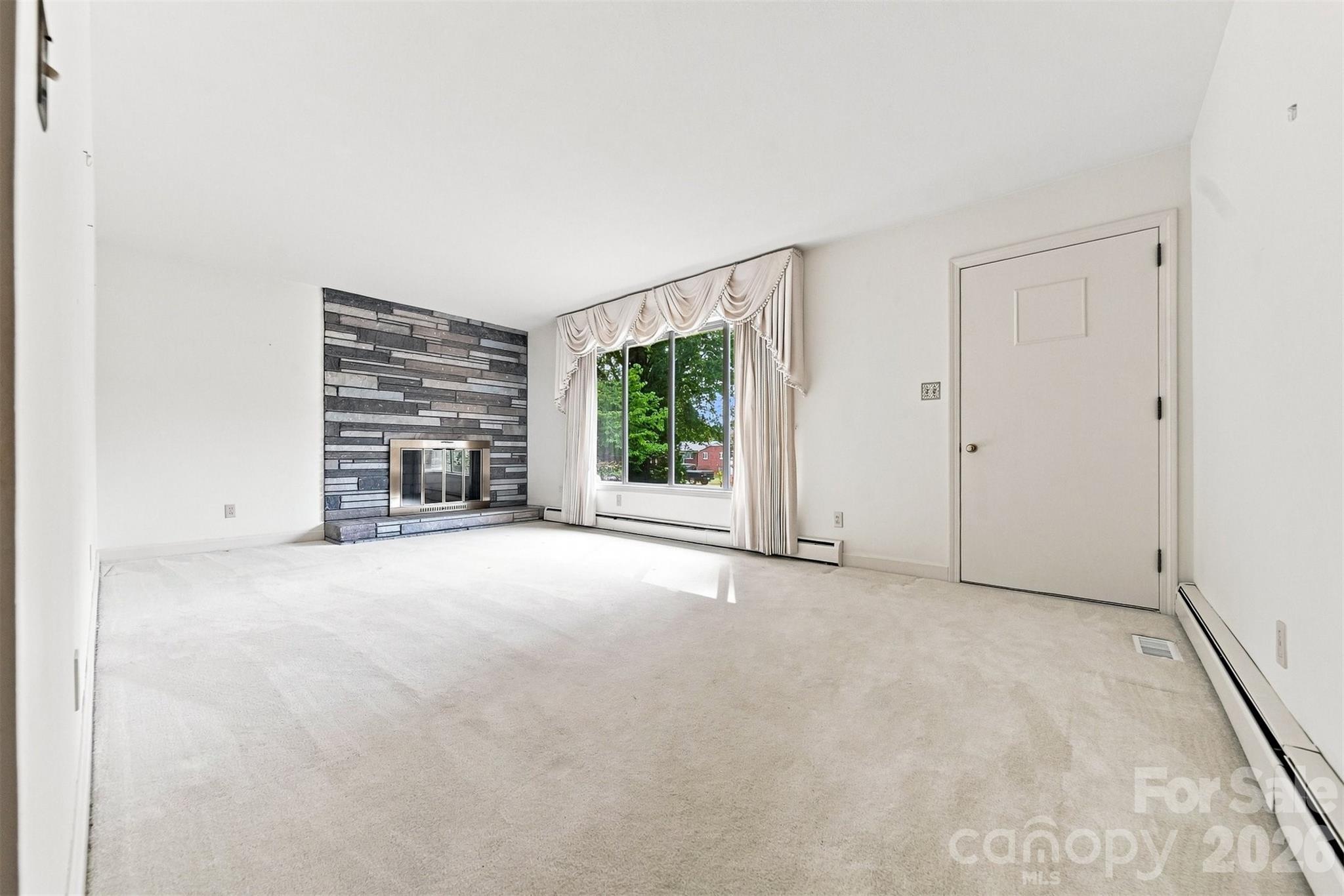 434 Mountain View Drive Property Photo 3