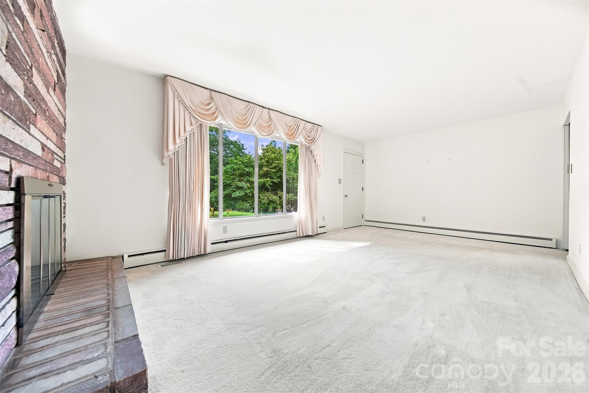 434 Mountain View Drive Property Photo 4