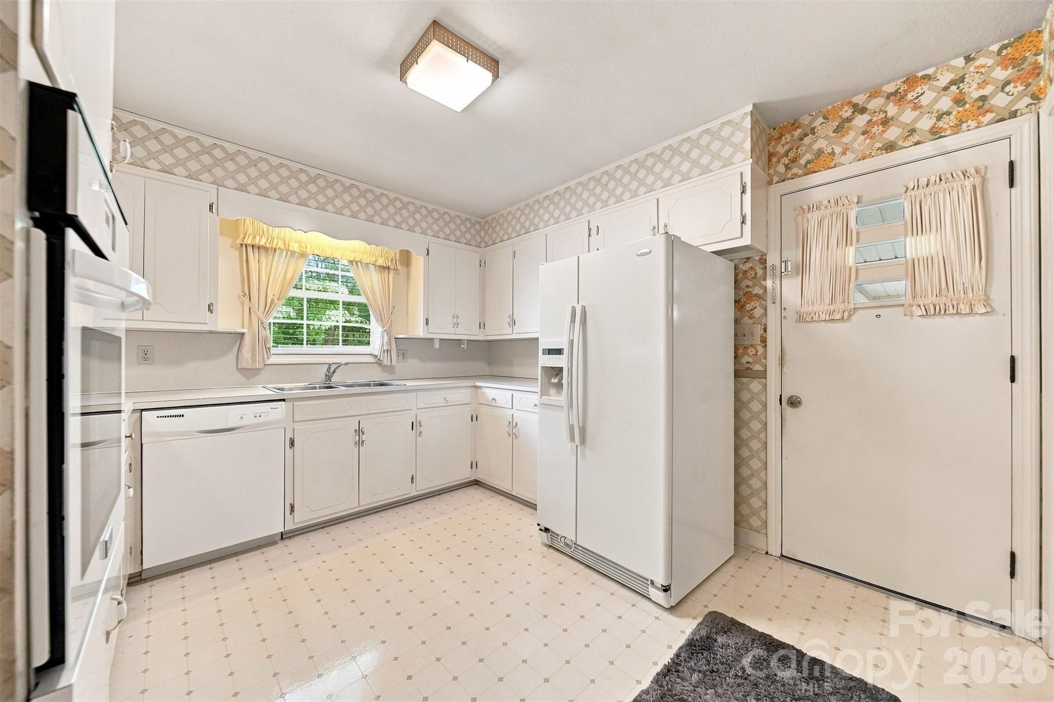 434 Mountain View Drive Property Photo 8