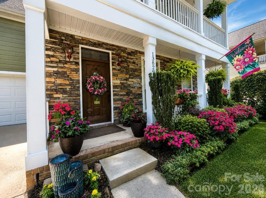 13829 Cedar Pond Circle Property Photo 3