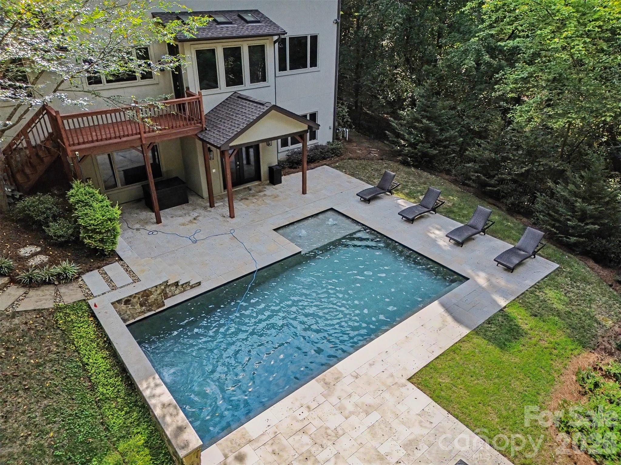 4824 Pimlico Lane Property Photo 2