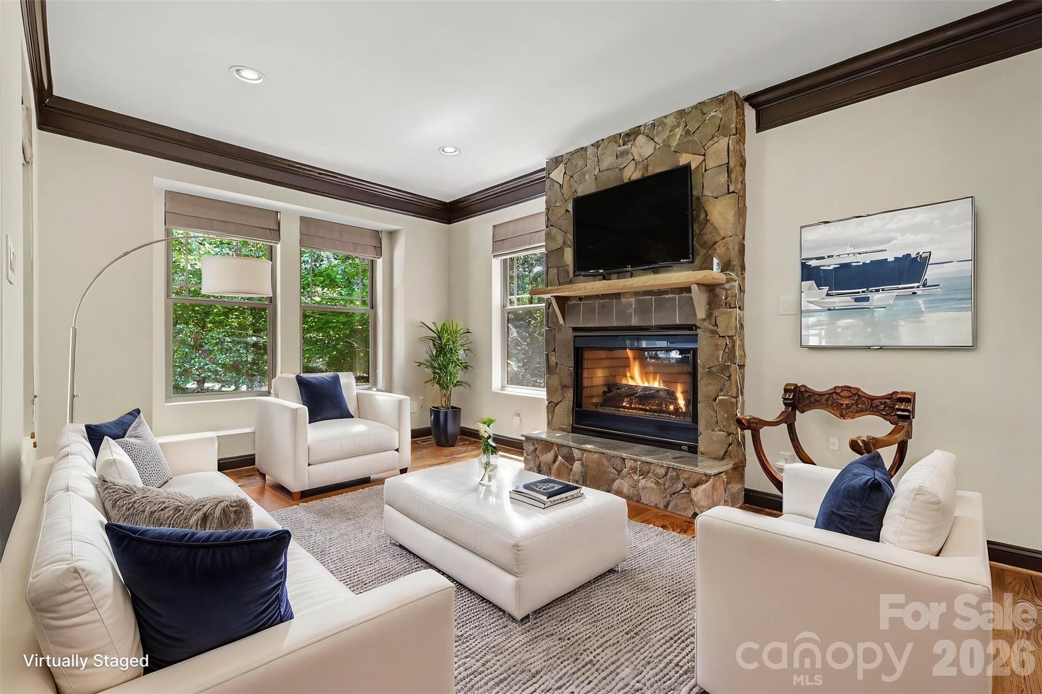 4824 Pimlico Lane Property Photo 3