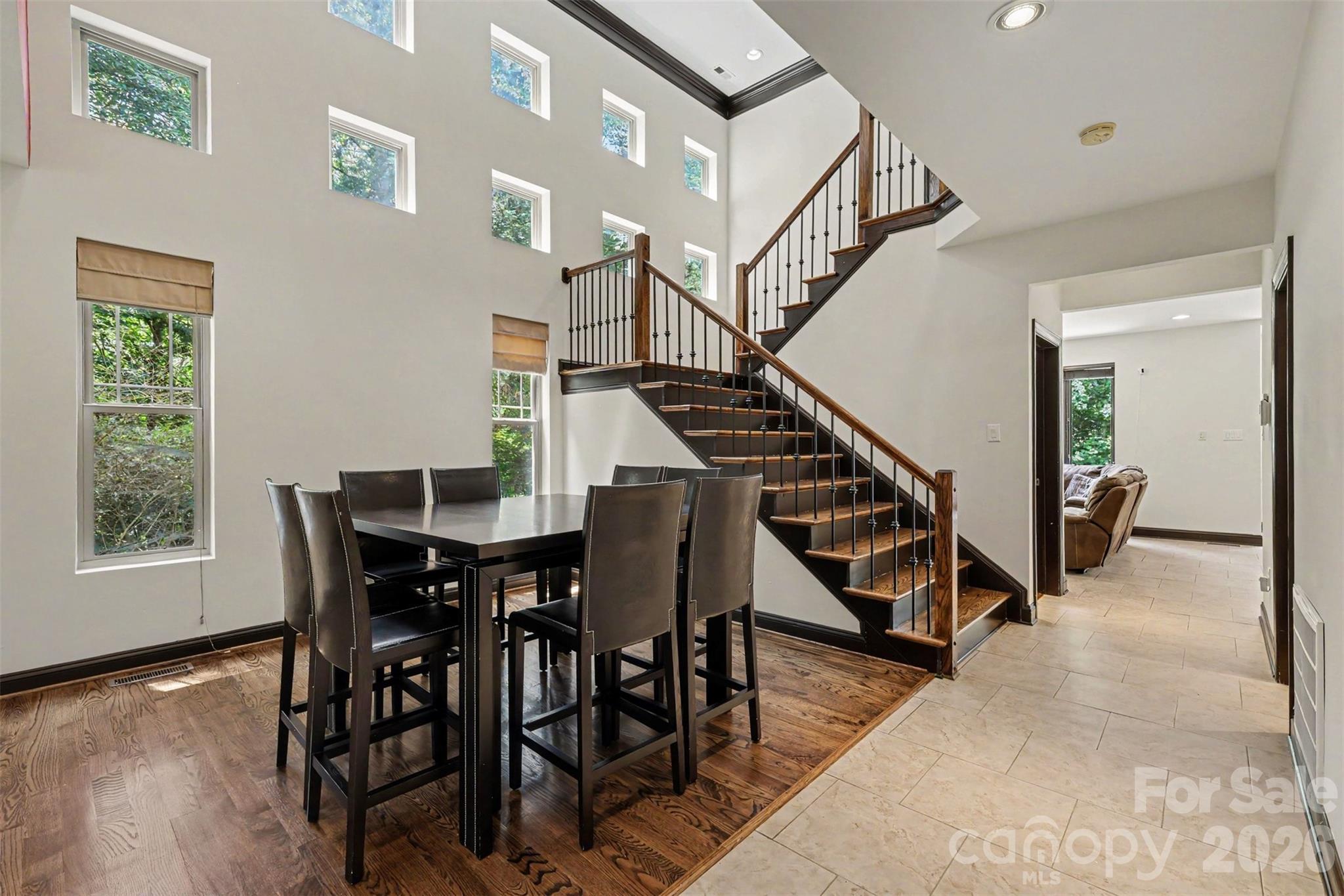 4824 Pimlico Lane Property Photo 4