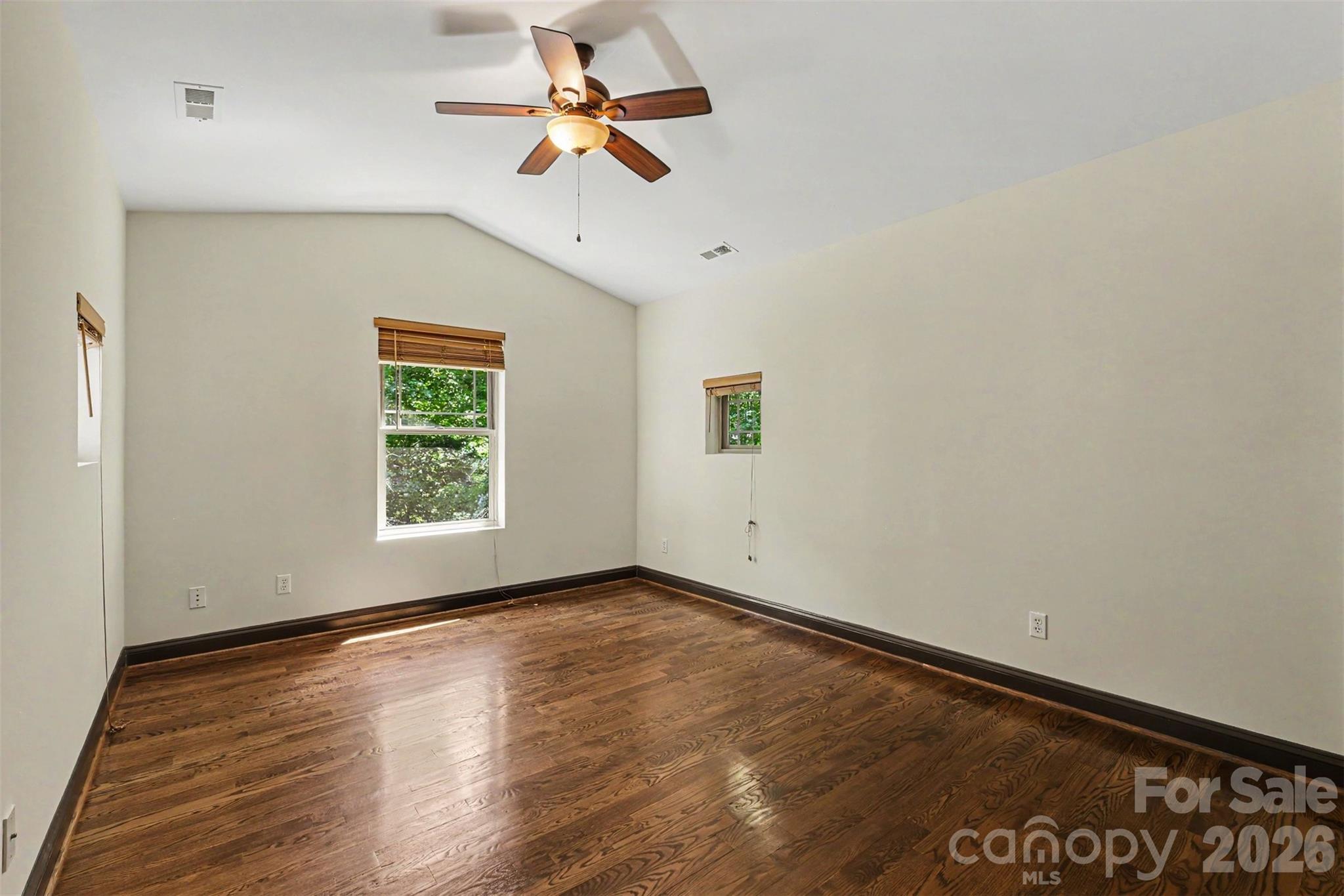 4824 Pimlico Lane Property Photo 16