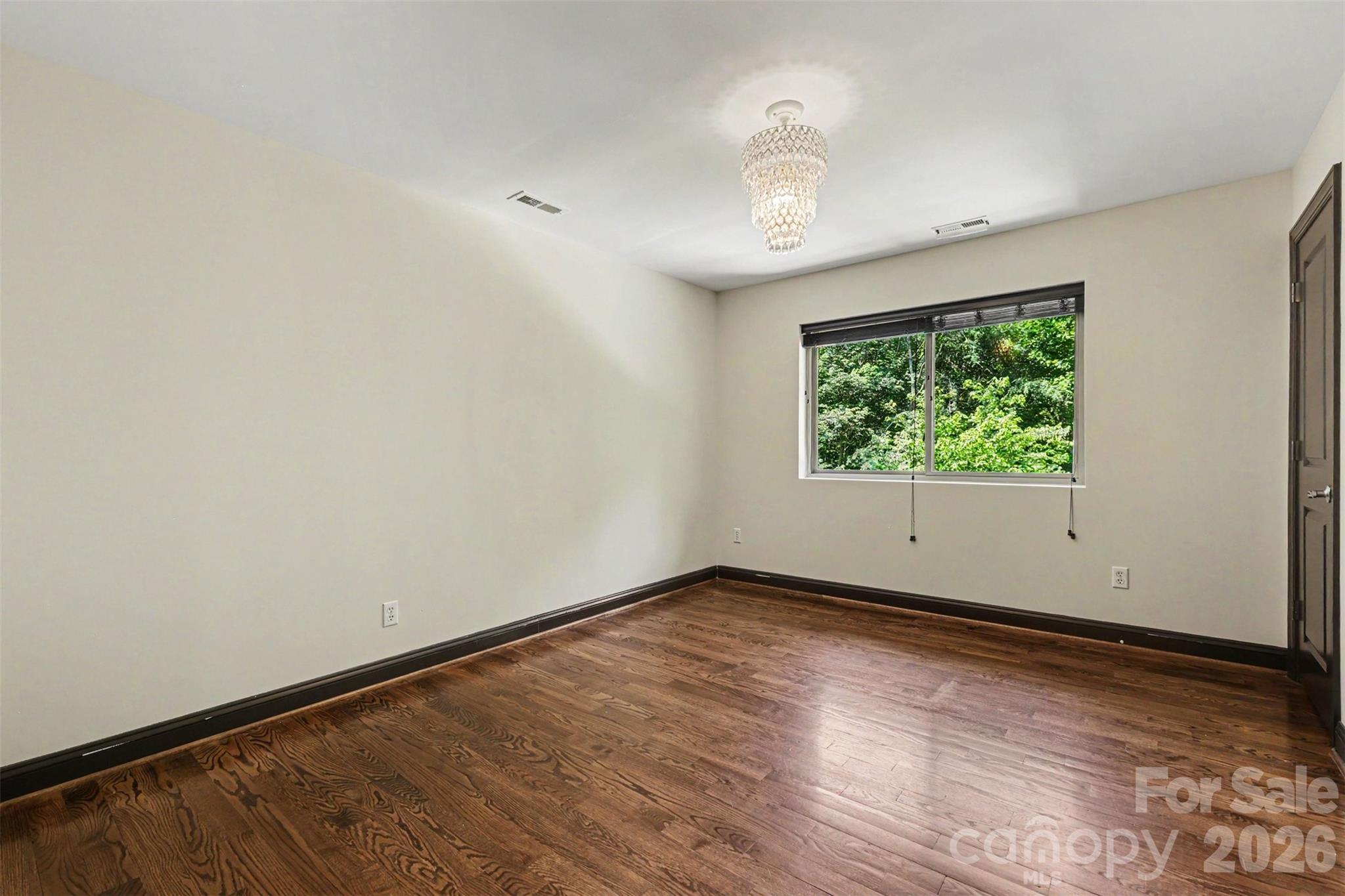 4824 Pimlico Lane Property Photo 17