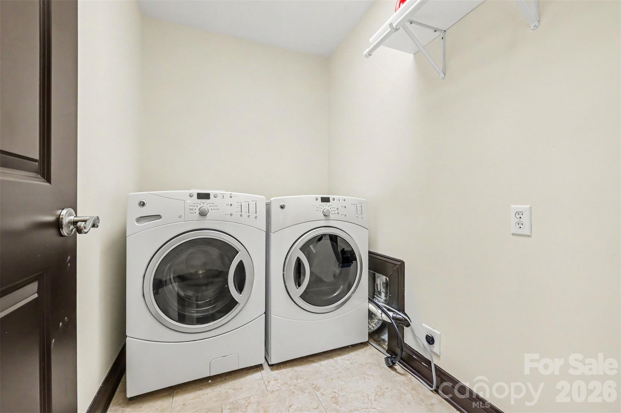 4824 Pimlico Lane Property Photo 18