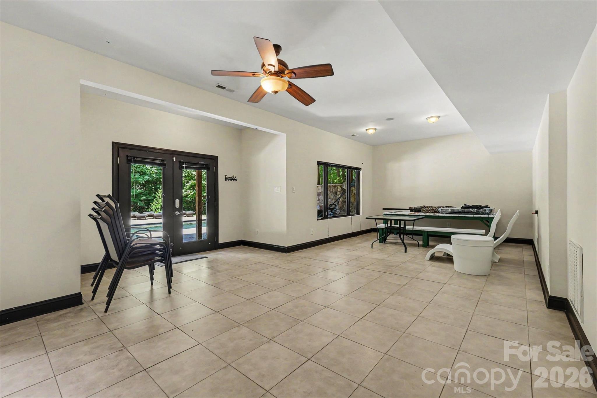 4824 Pimlico Lane Property Photo 20