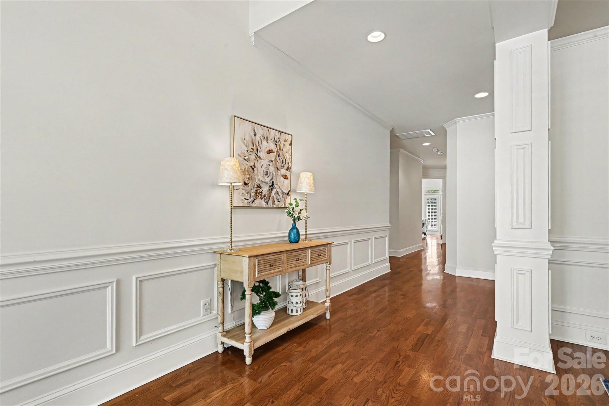 7526 Bluestar Lane Property Photo 5