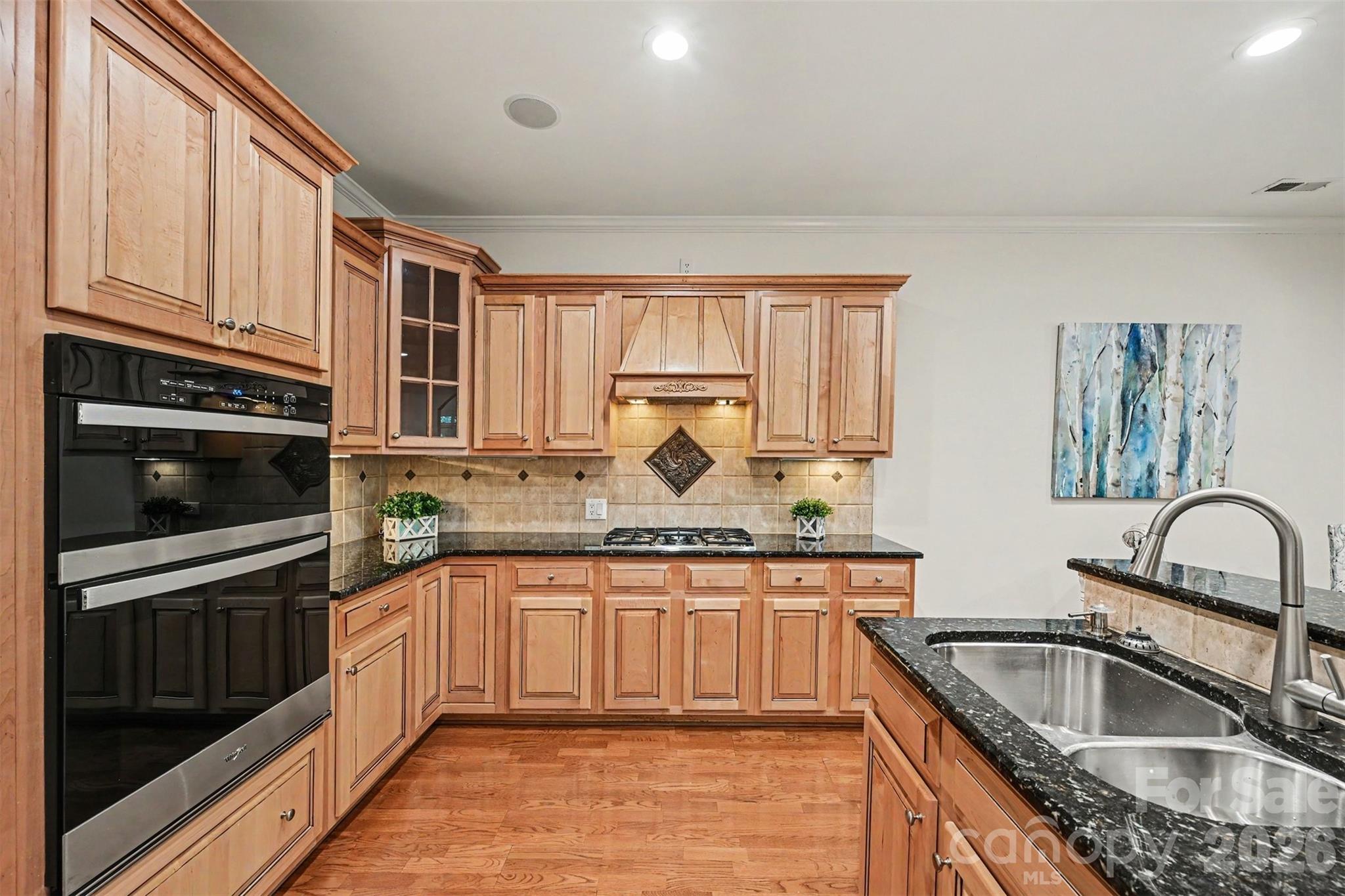 7526 Bluestar Lane Property Photo 9