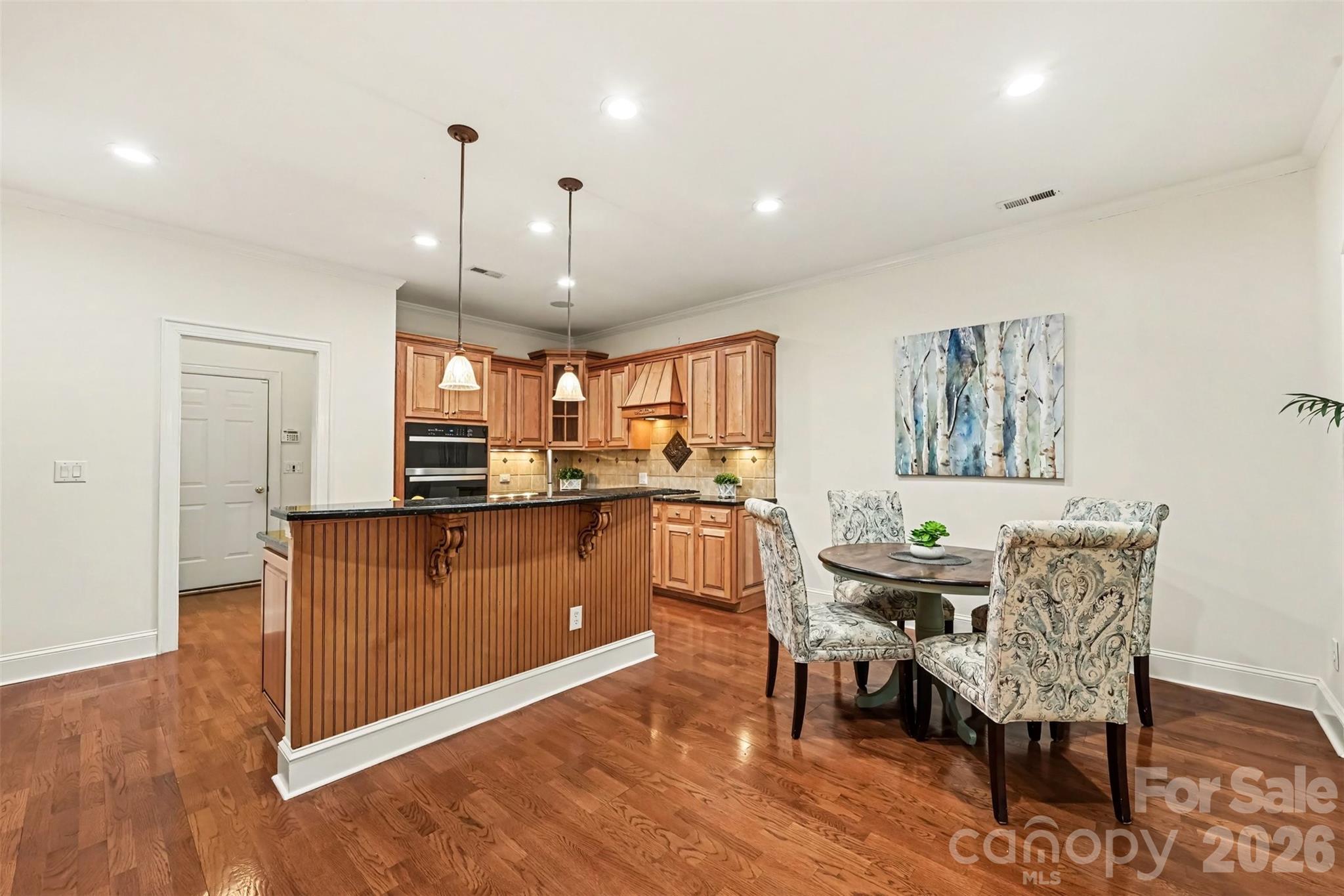 7526 Bluestar Lane Property Photo 12