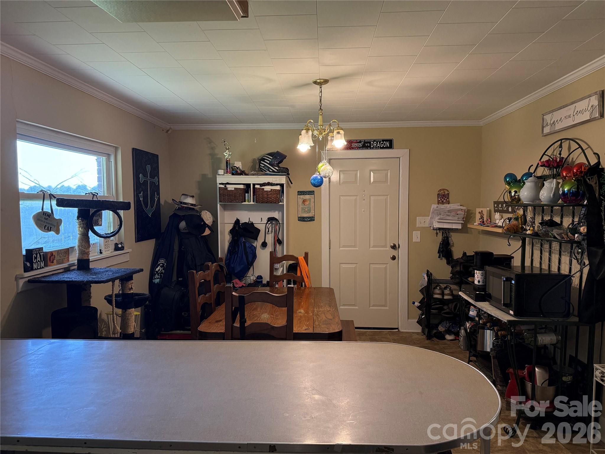 2175 Triplett Road Property Photo 10