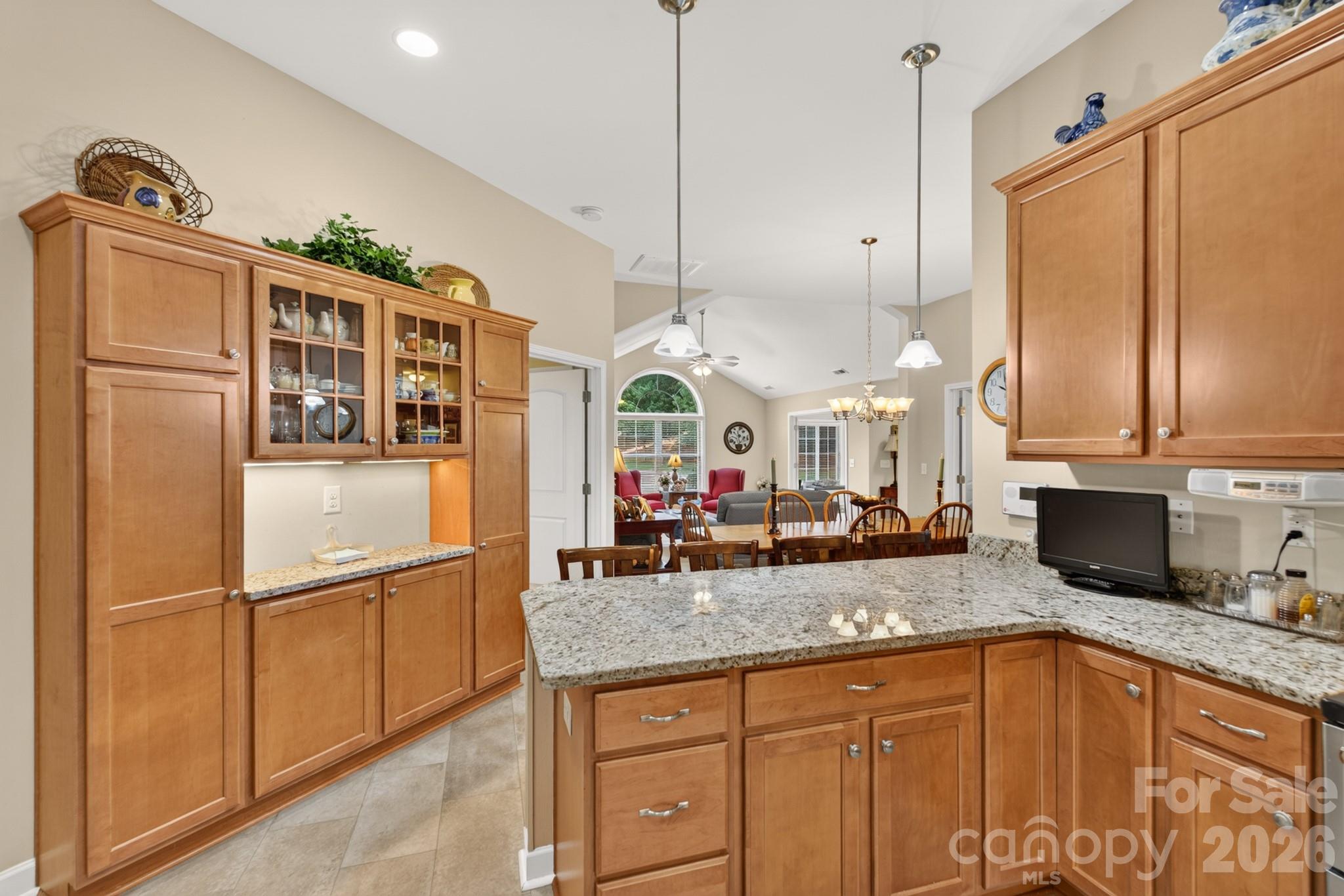 128 Lone Oak Circle Property Photo 17