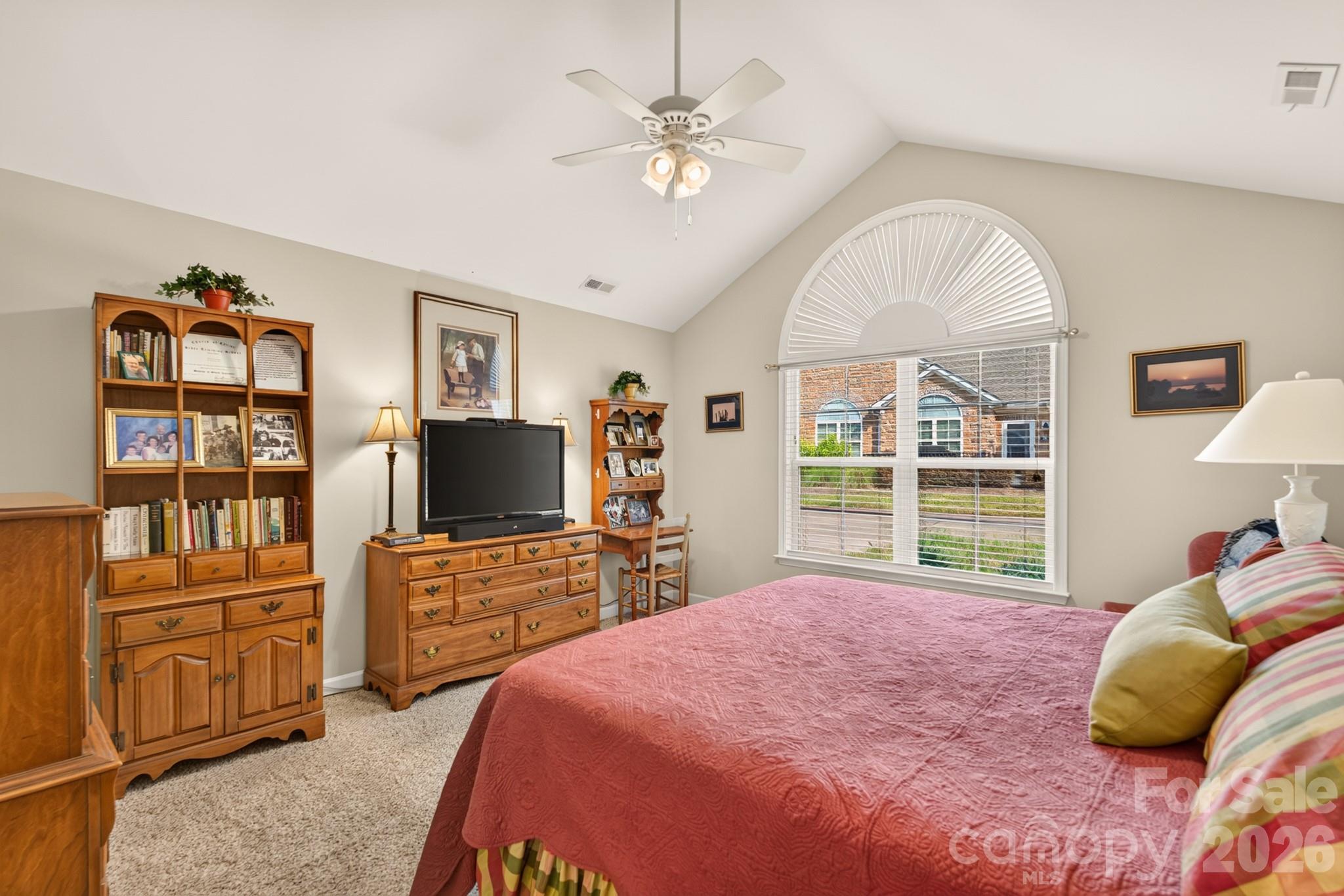 128 Lone Oak Circle Property Photo 24