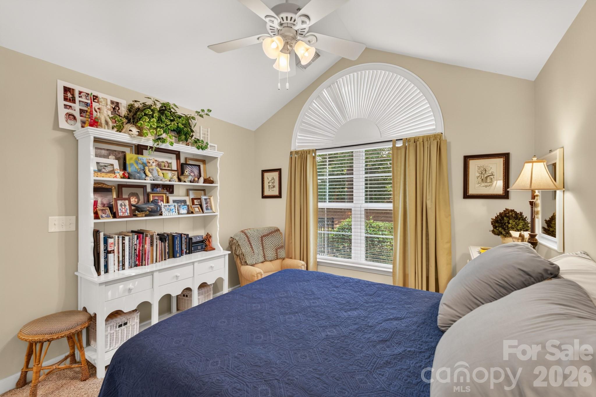 128 Lone Oak Circle Property Photo 29