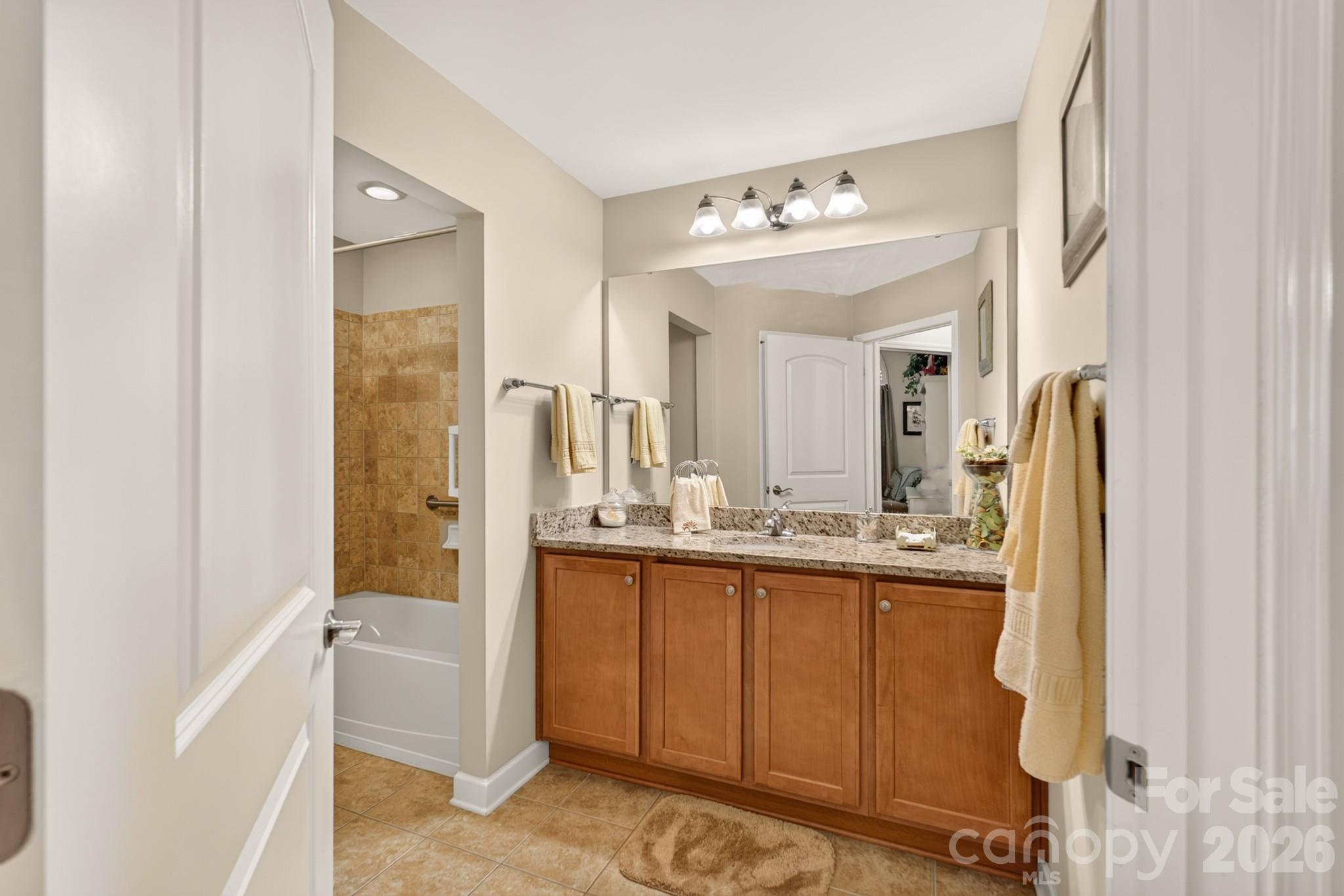 128 Lone Oak Circle Property Photo 30