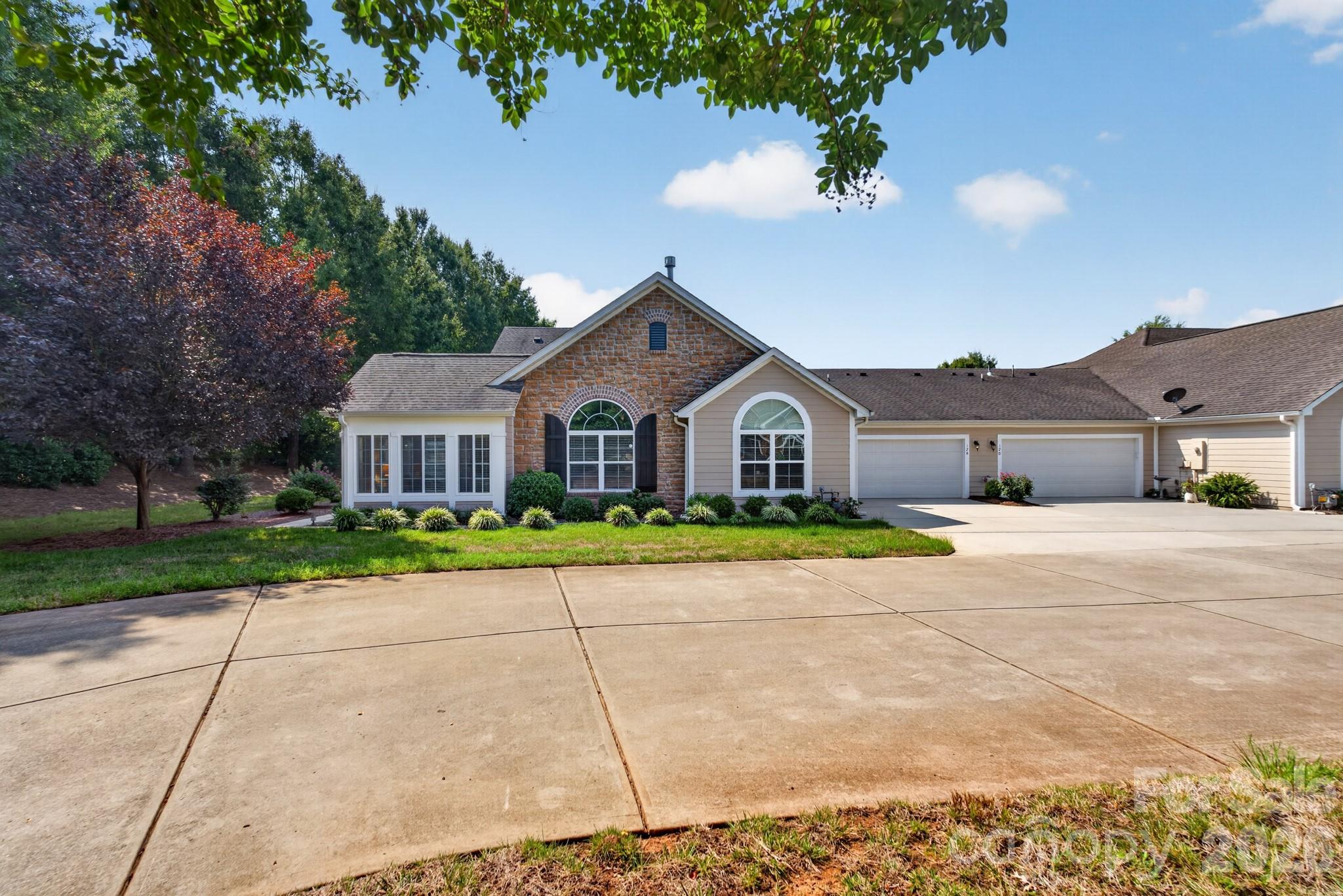 128 Lone Oak Circle Property Photo 38