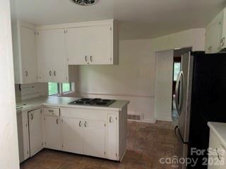 103 Brookwood Drive Property Photo 10