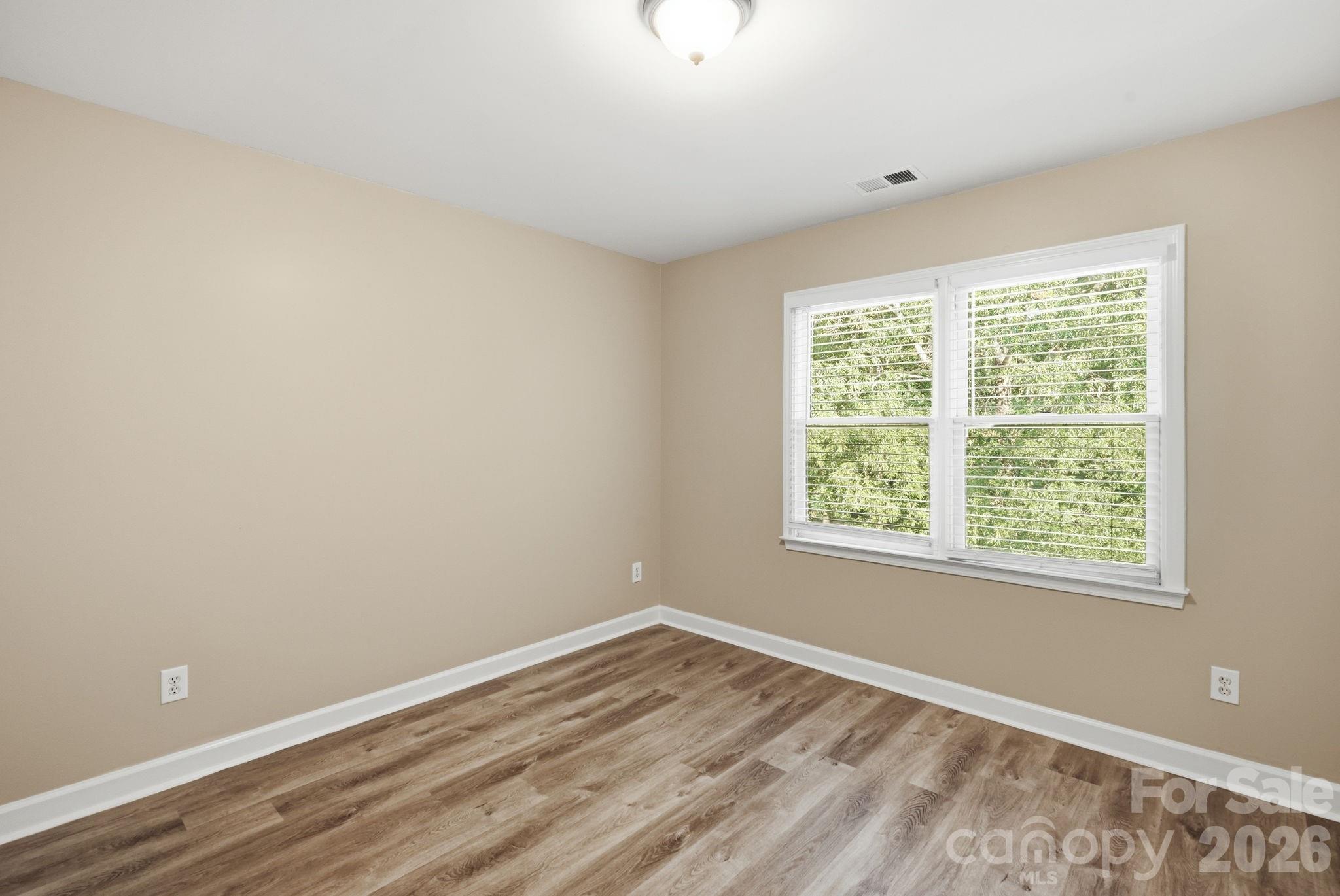 1321 Hillshire Meadow Drive Property Photo 13