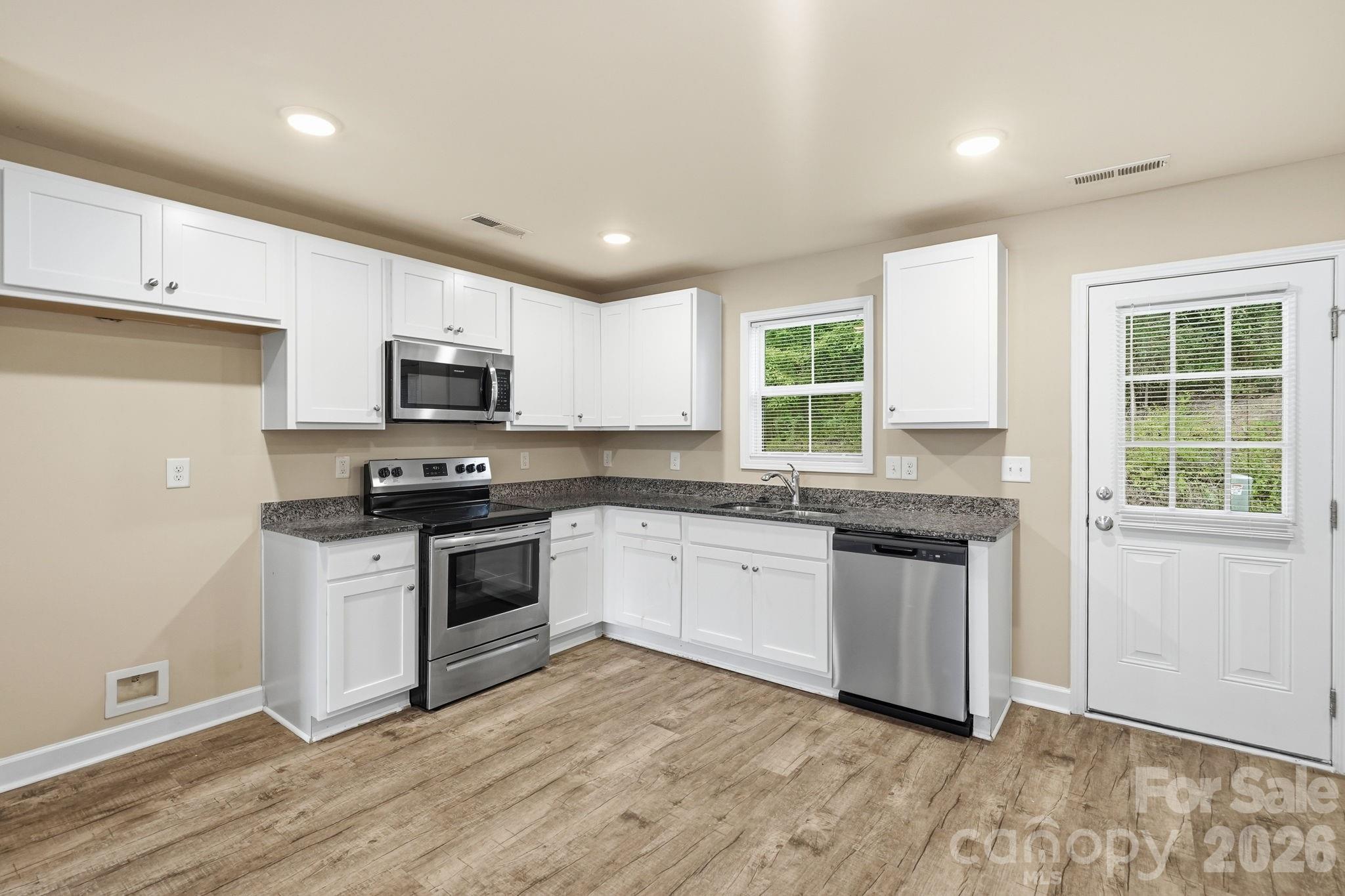 155 Mckinnon Avenue Property Photo 7