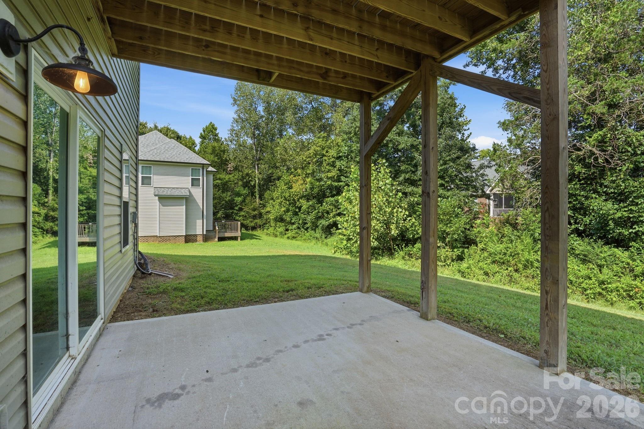 235 Brook Avenue Property Photo 4