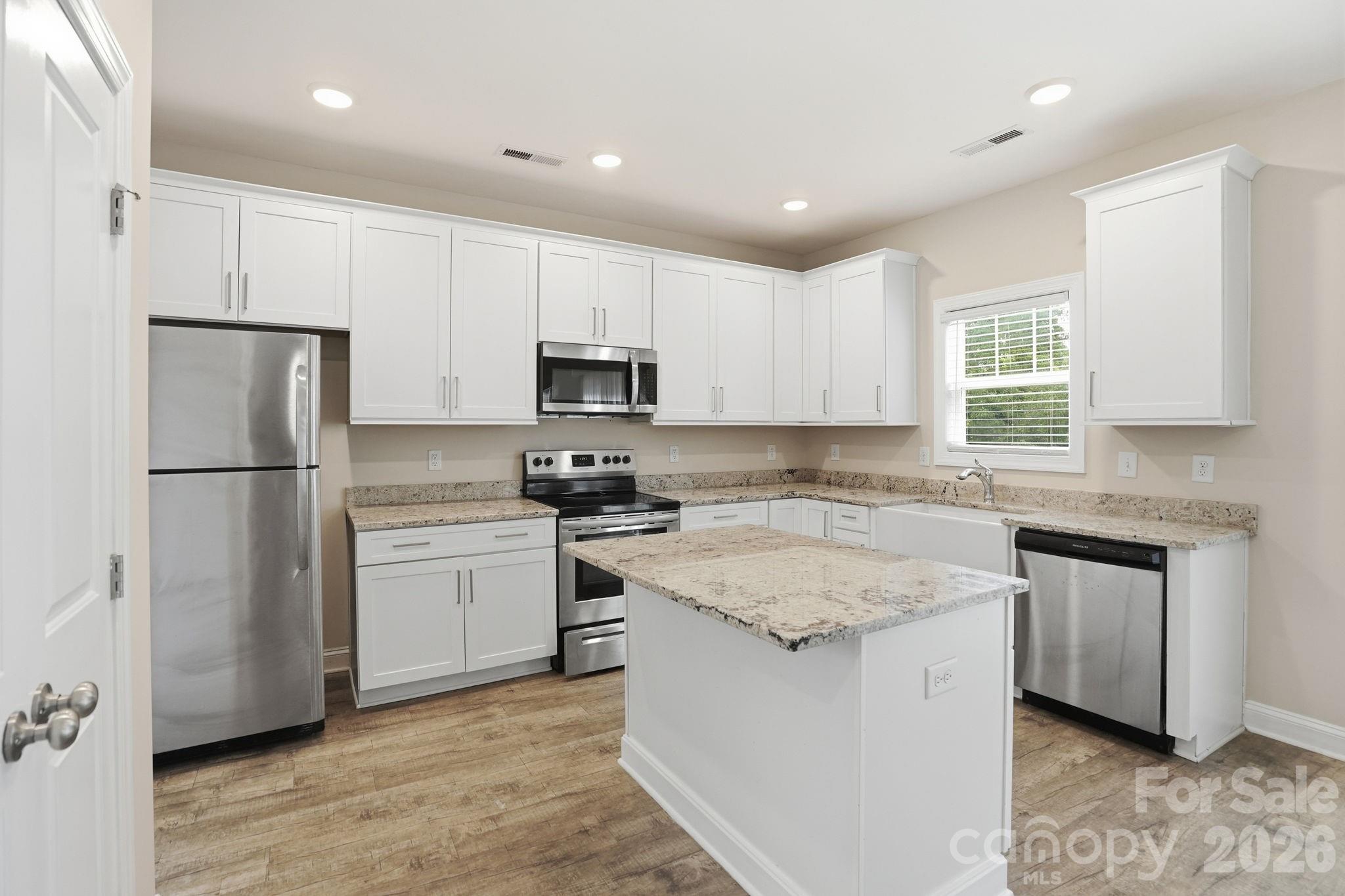 235 Brook Avenue Property Photo 11