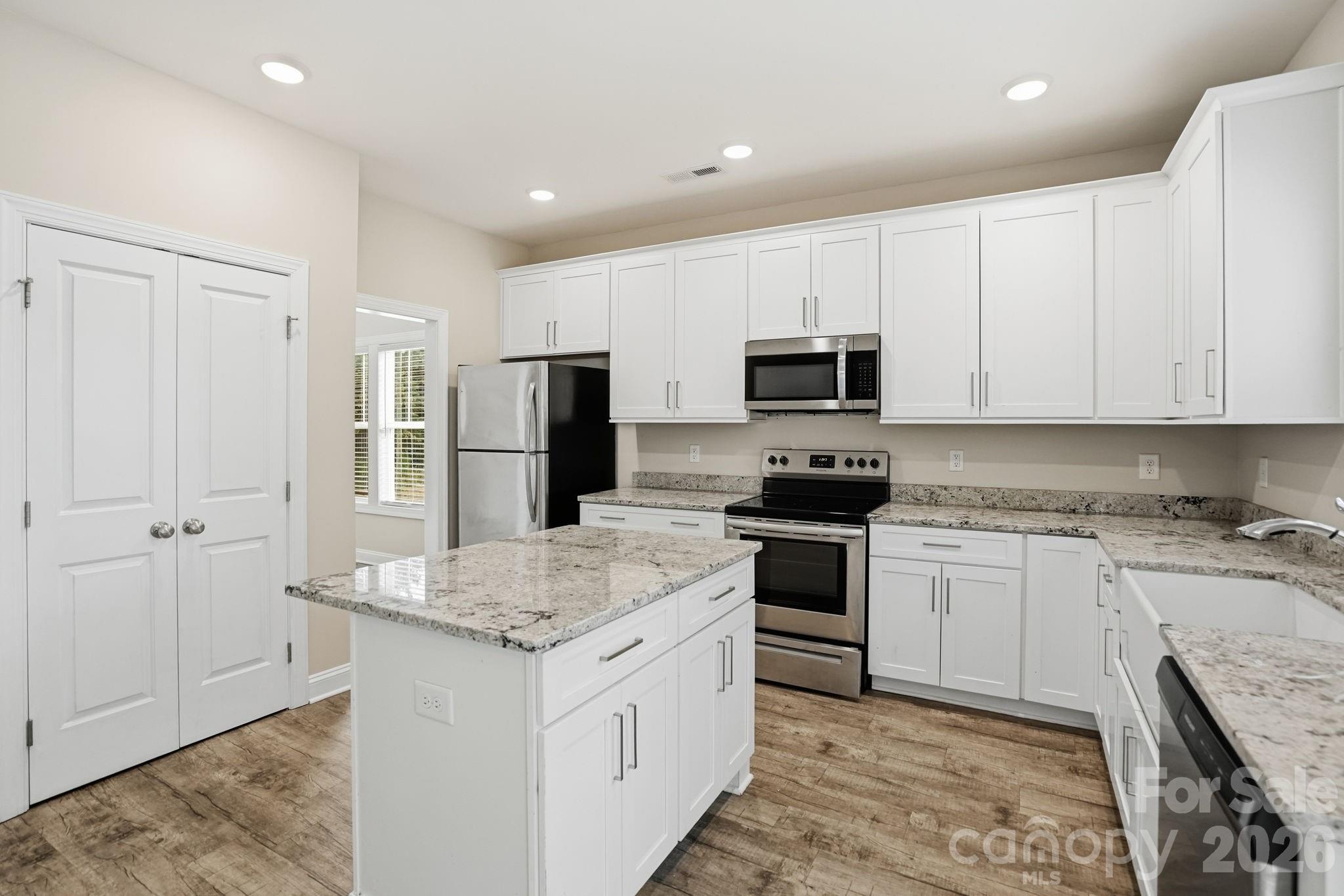 235 Brook Avenue Property Photo 12