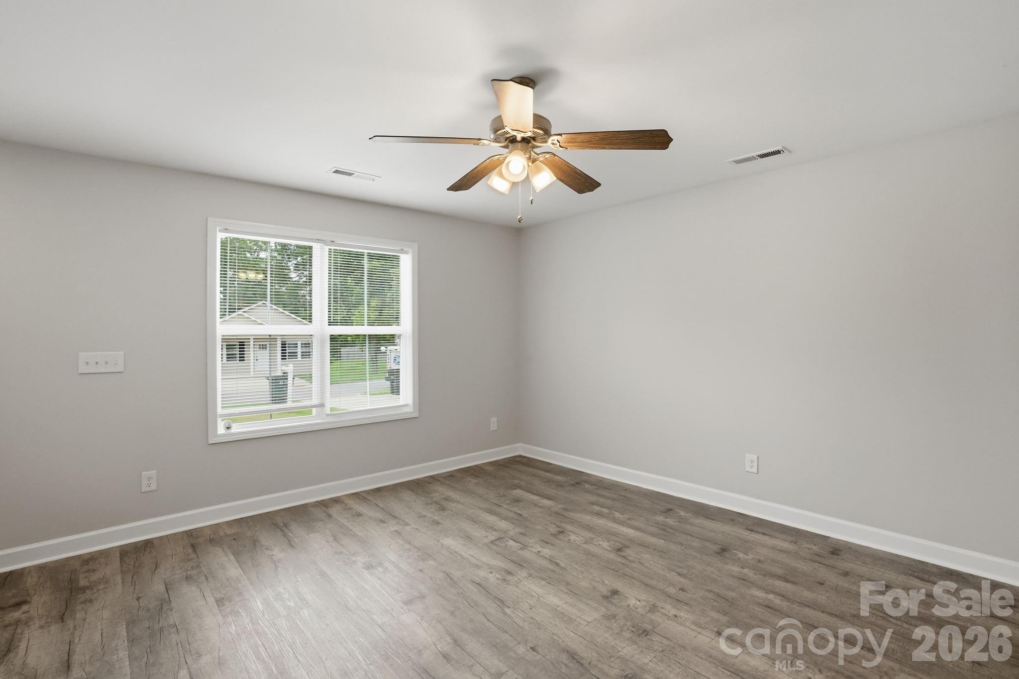 235 Brook Avenue Property Photo 17