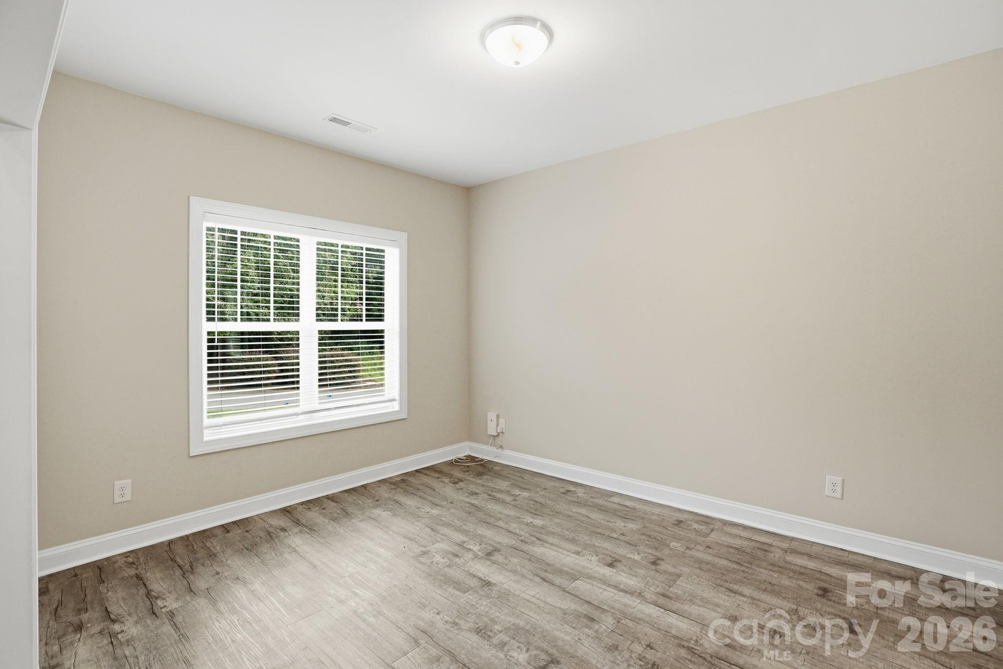 235 Brook Avenue Property Photo 18