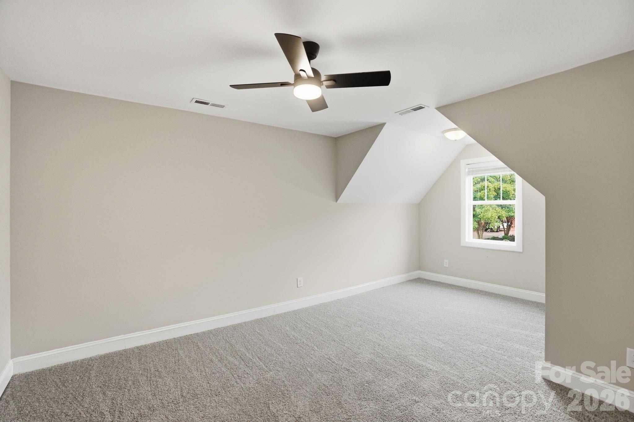 235 Brook Avenue Property Photo 23