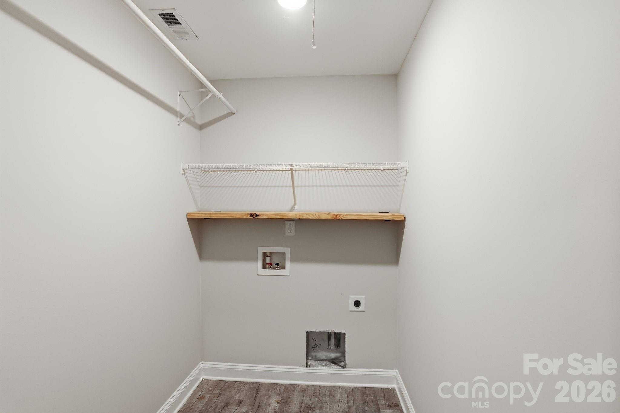 235 Brook Avenue Property Photo 34