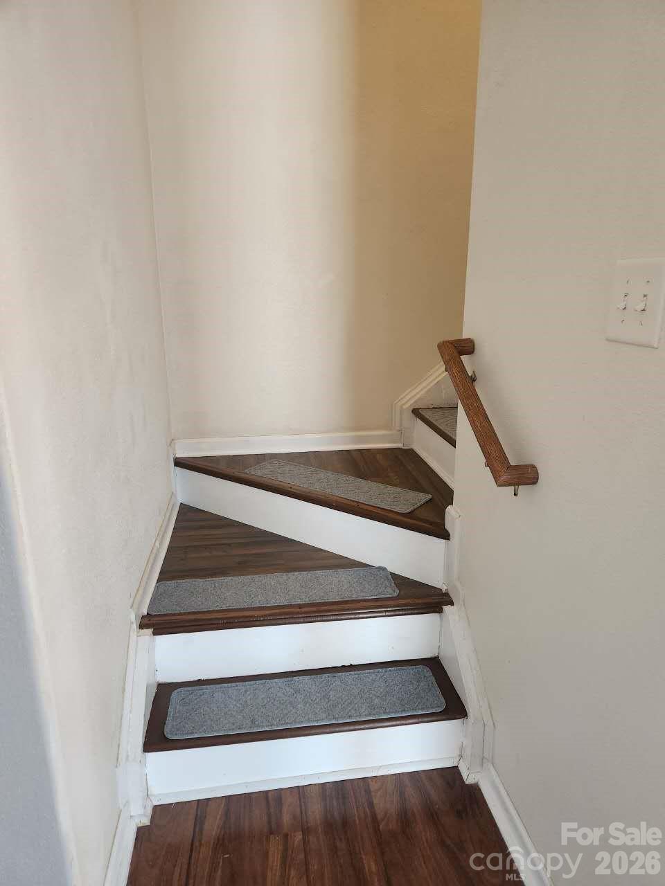 9644 Littleleaf Drive Property Photo 8