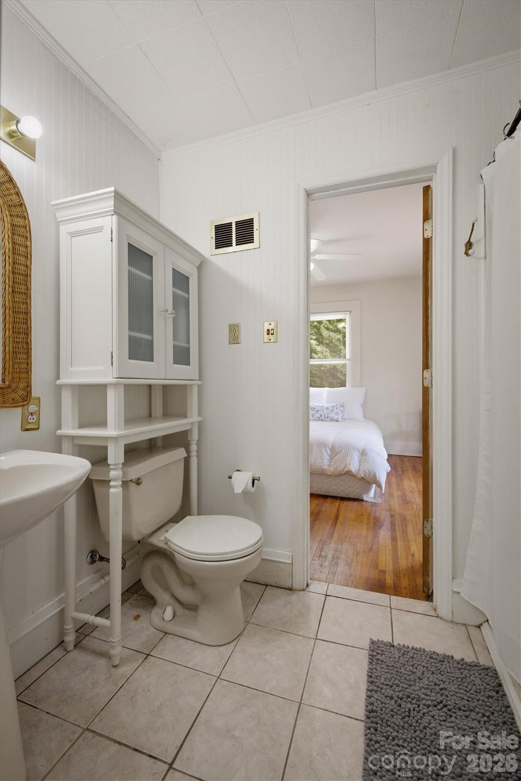 1205 E Union Street Property Photo 24