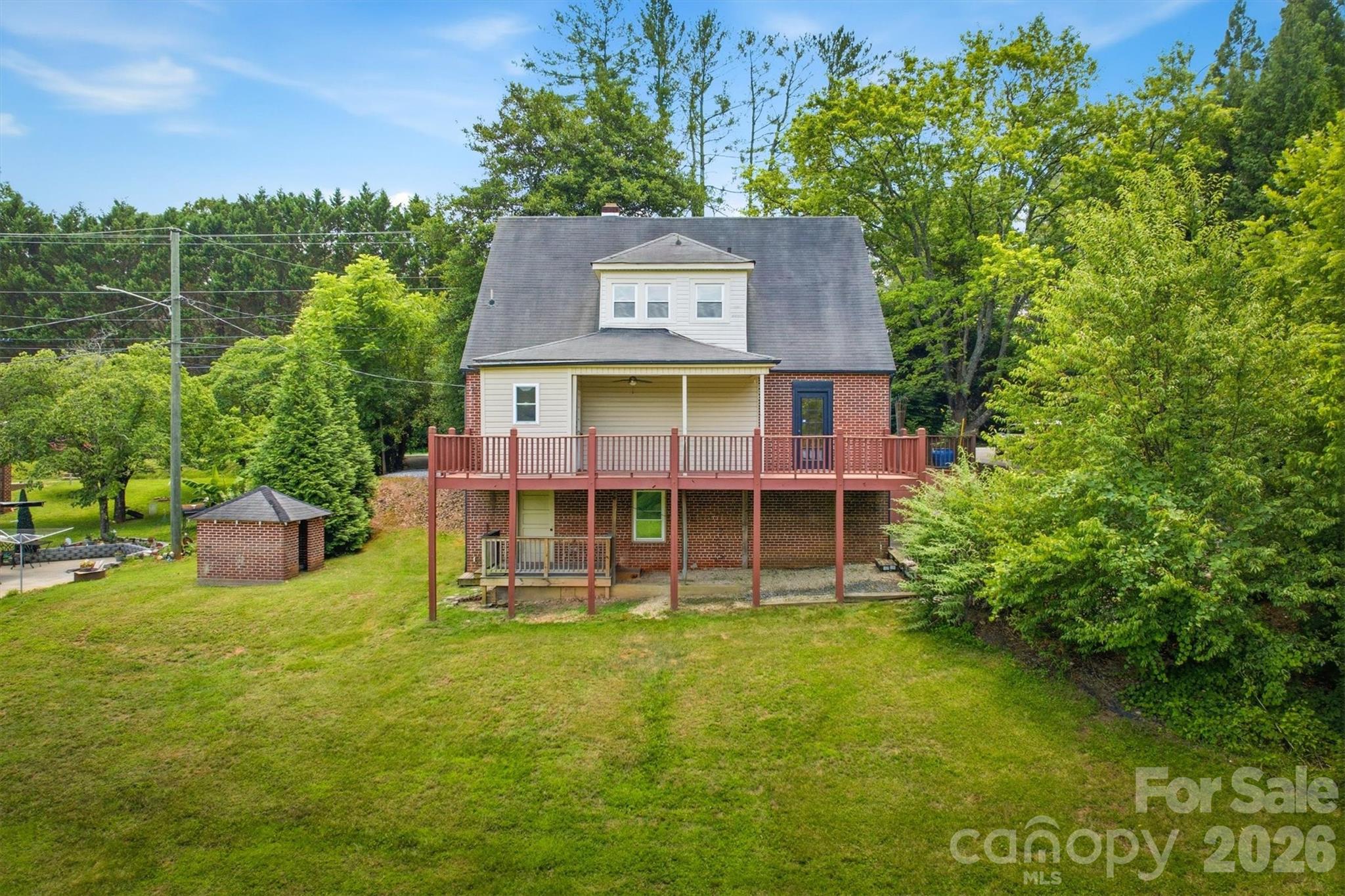 1205 E Union Street Property Photo 27