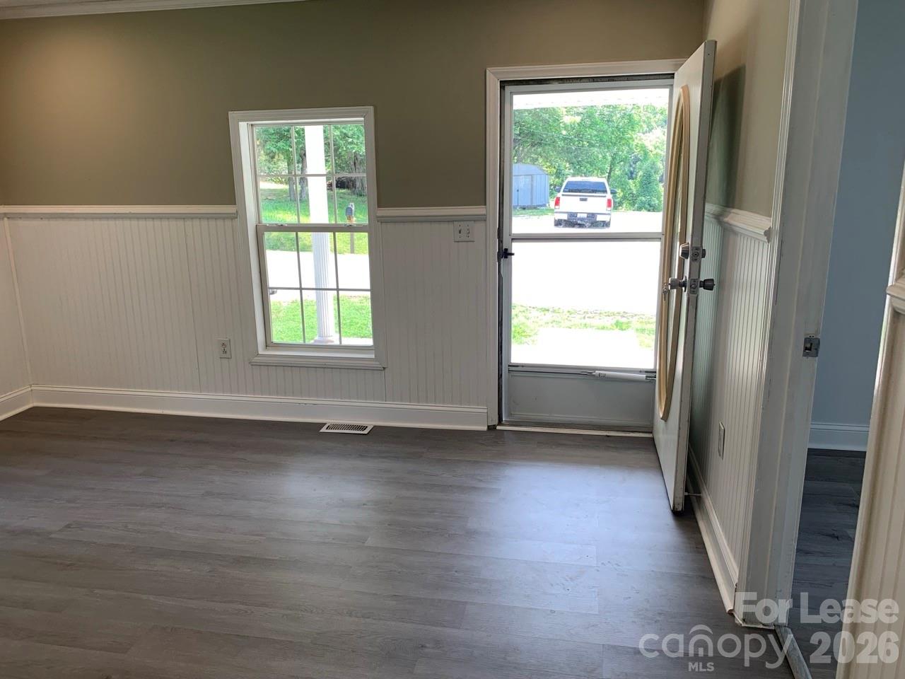 965 Ashby Street Property Photo 6