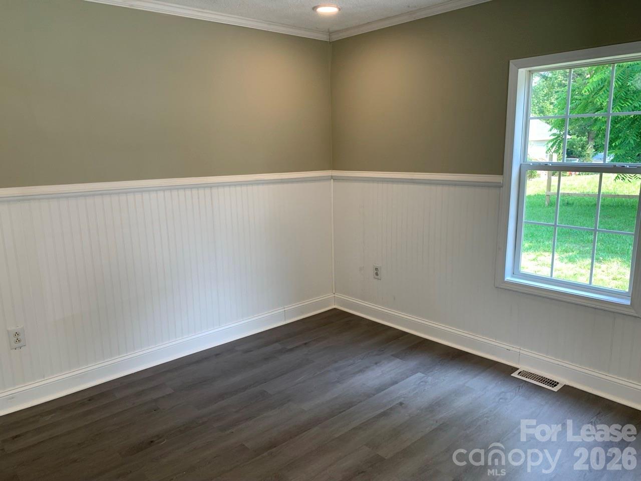 965 Ashby Street Property Photo 8