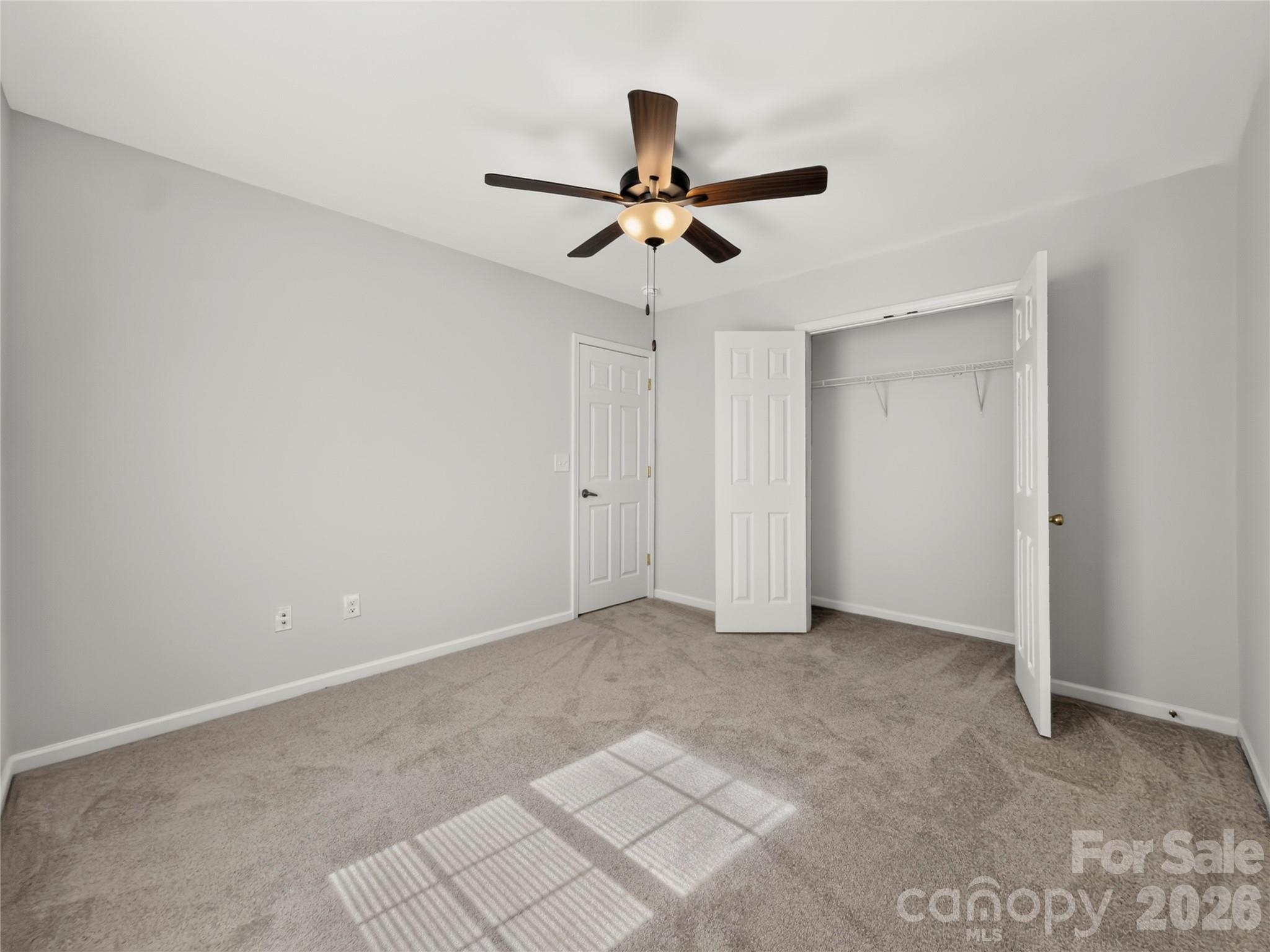 2216 Emmons Lane Property Photo 11