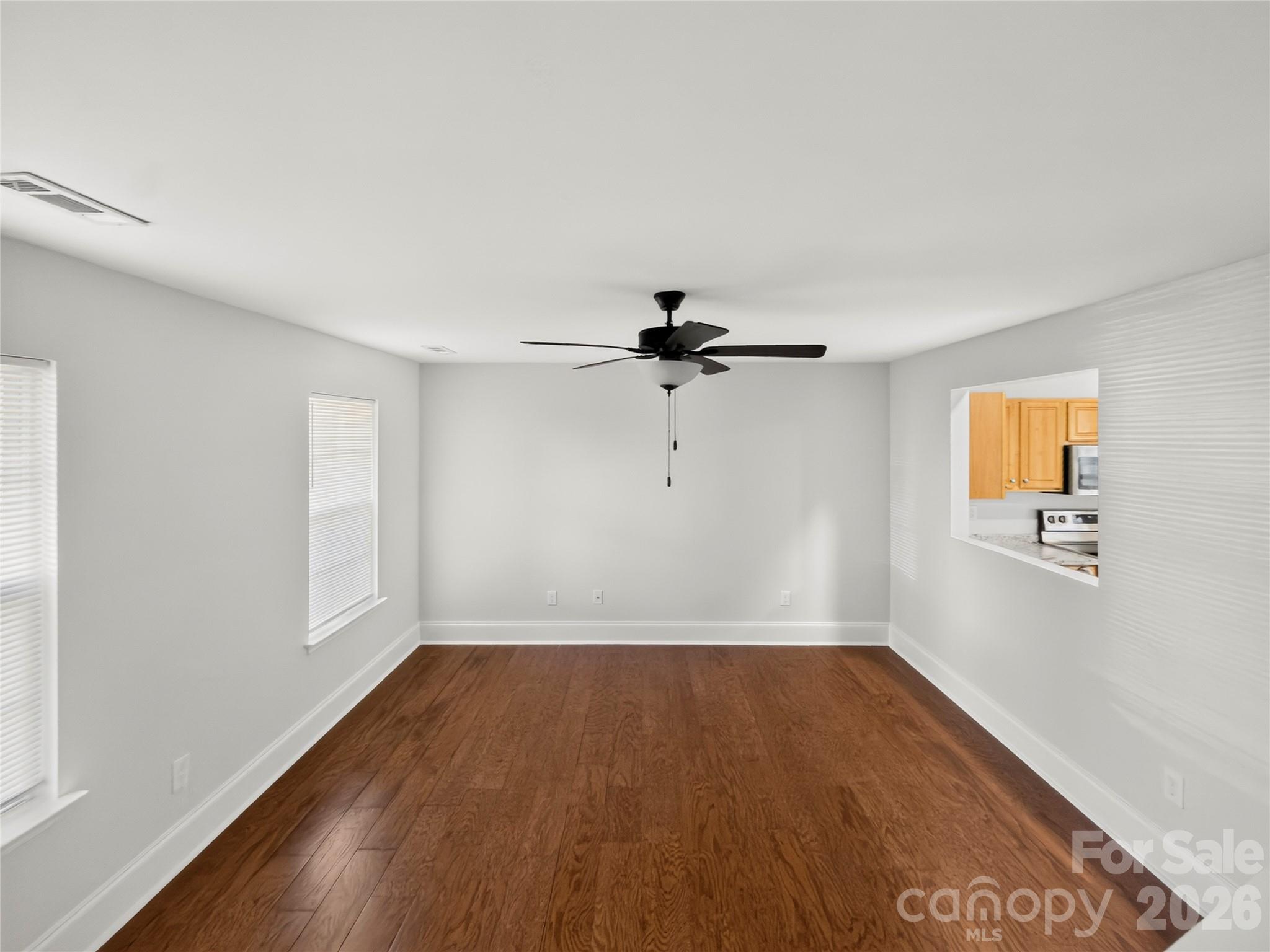 2216 Emmons Lane Property Photo 19