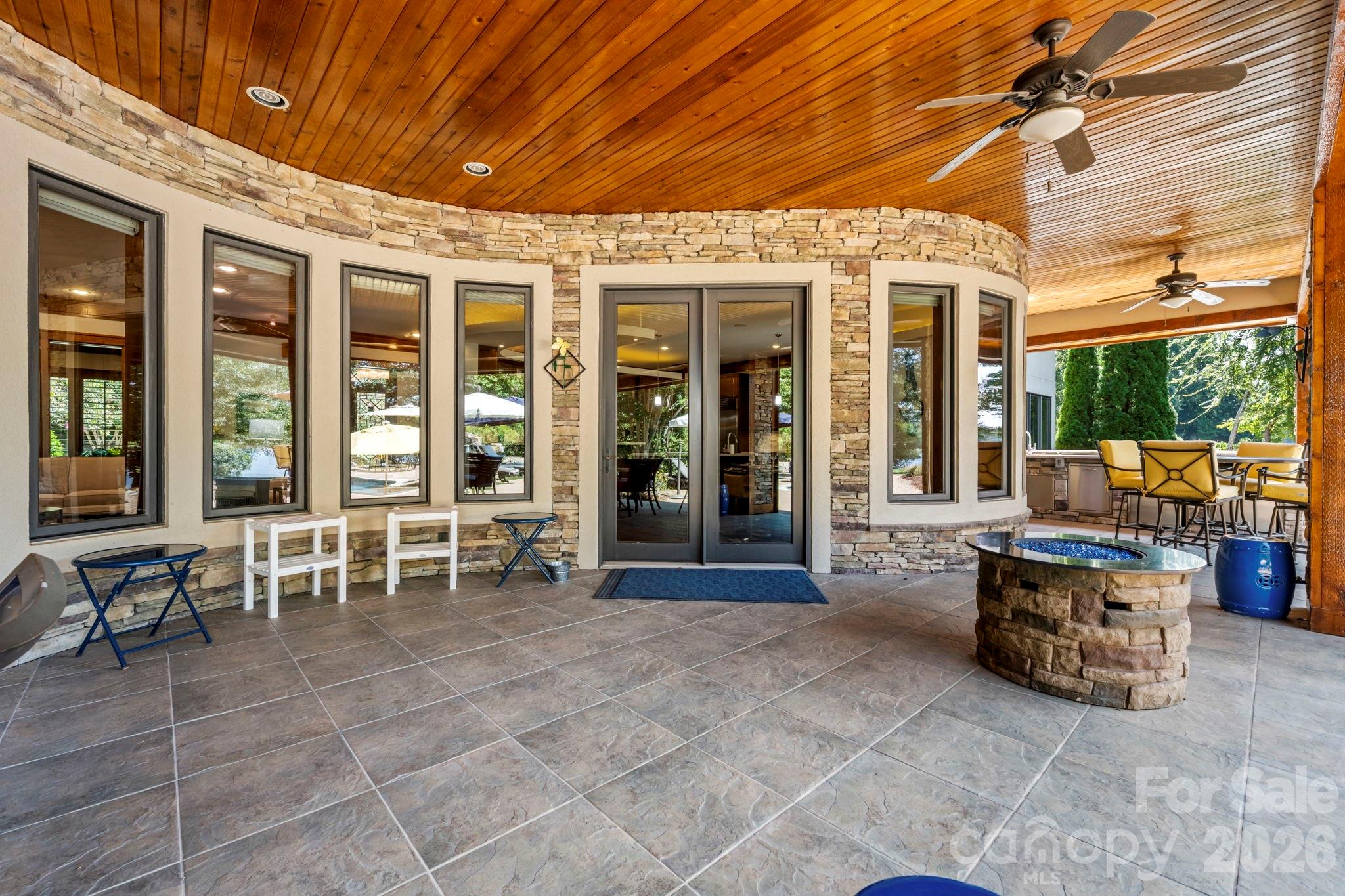 9305 White Ibis Court Property Photo 6