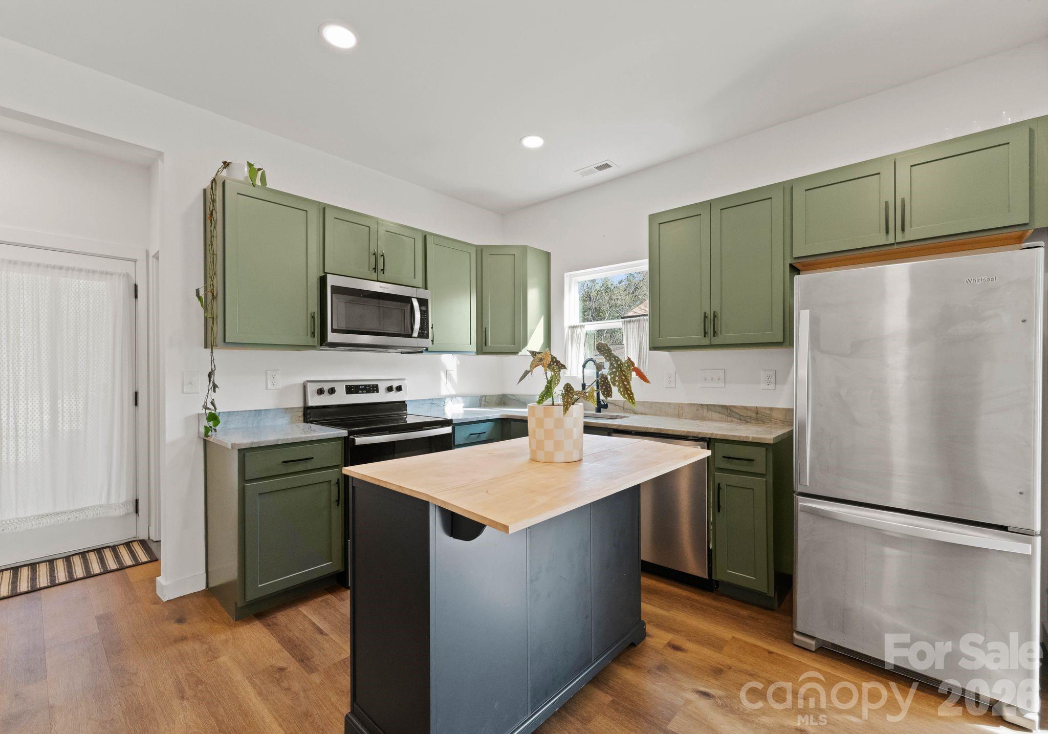 1112 Crawford Road Property Photo 10