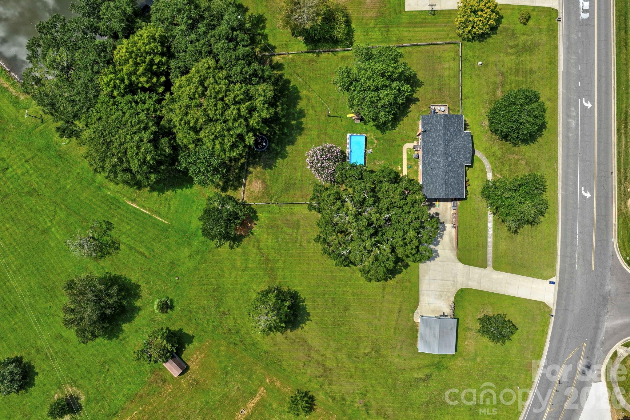 7220 Pharr Mill Road Property Photo 7