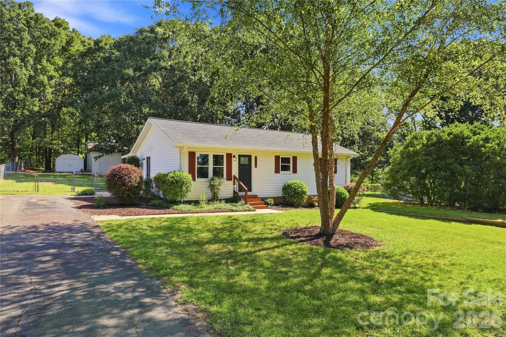 5241 Short Cut Lane Property Photo 2