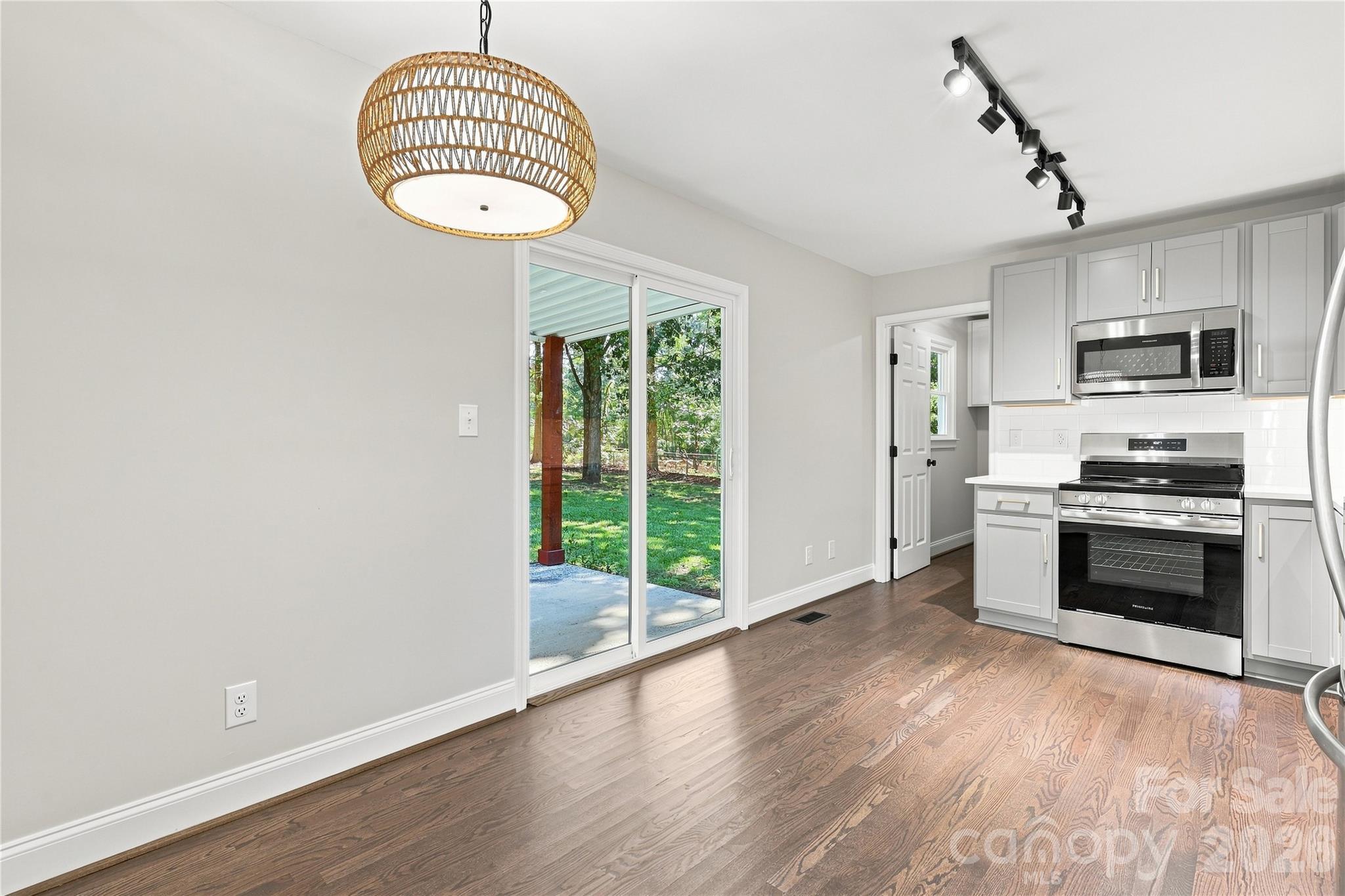 5241 Short Cut Lane Property Photo 12
