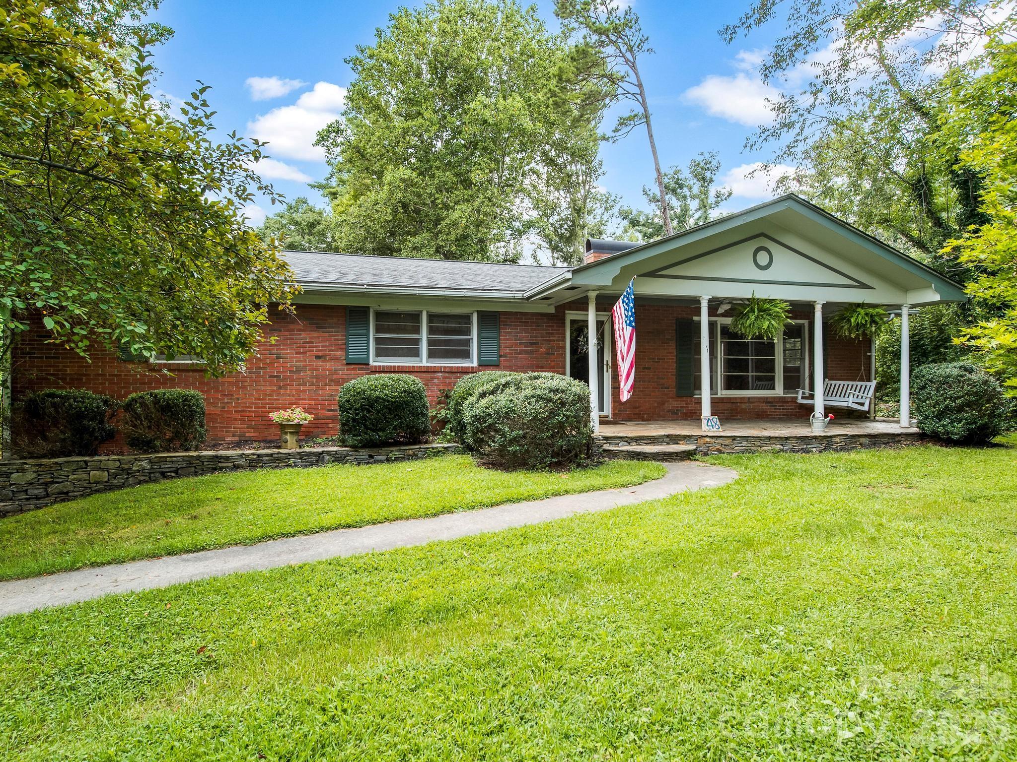 48 Faircrest Road Property Photo 2