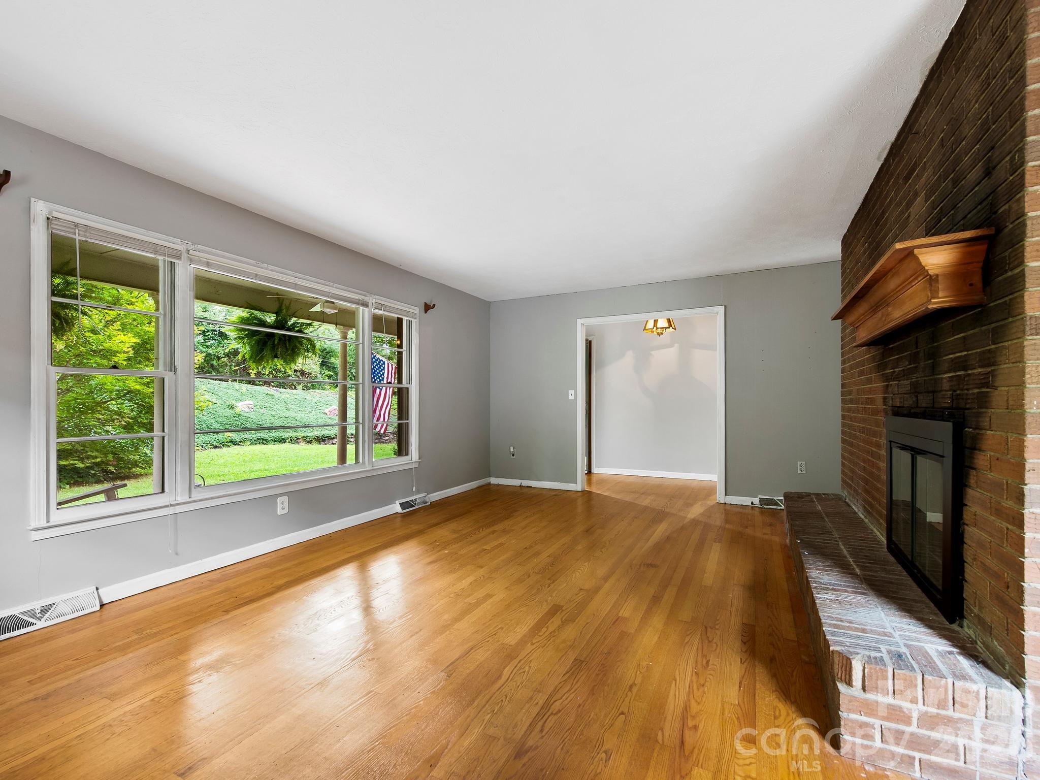 48 Faircrest Road Property Photo 8