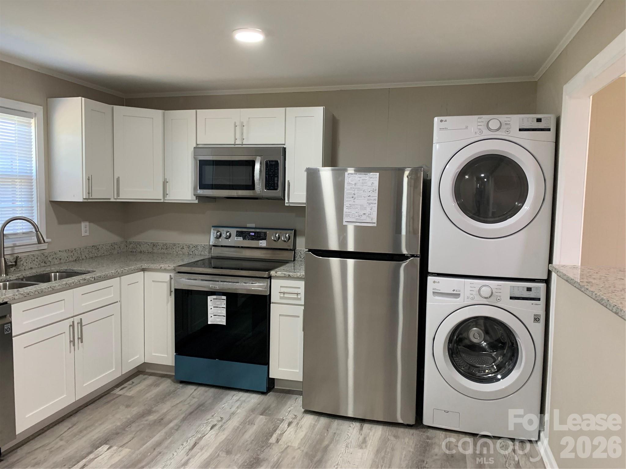 477 Sunset Street Unit 1 Property Photo 2