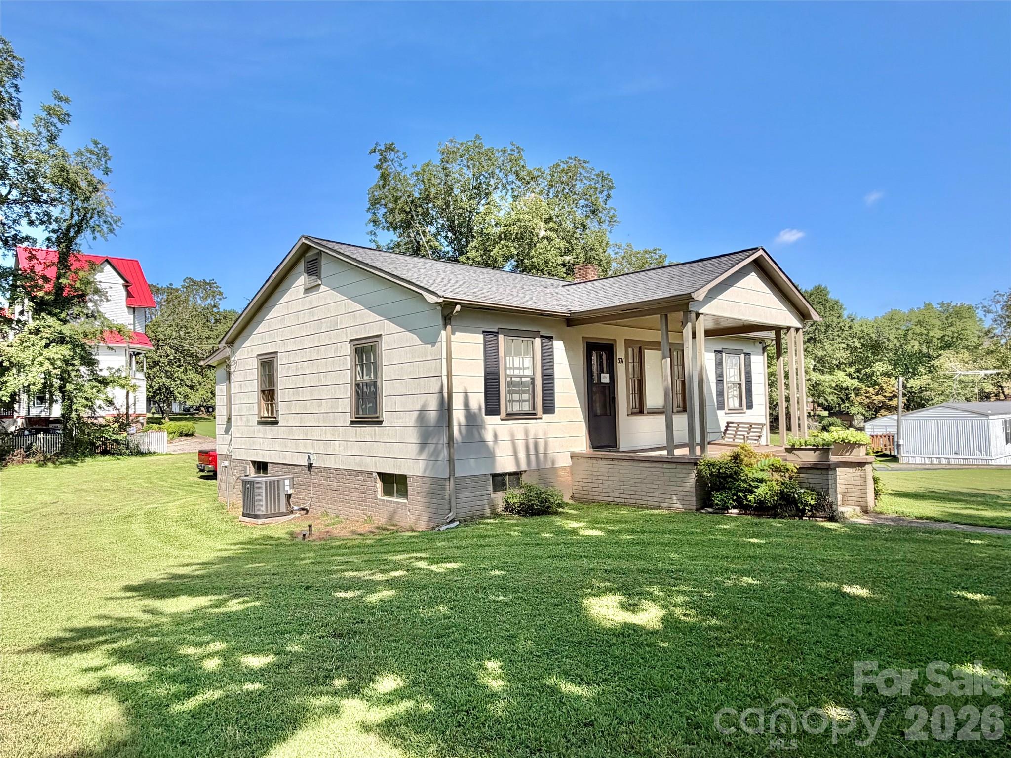 371 Sulphur Springs Road Property Photo 1